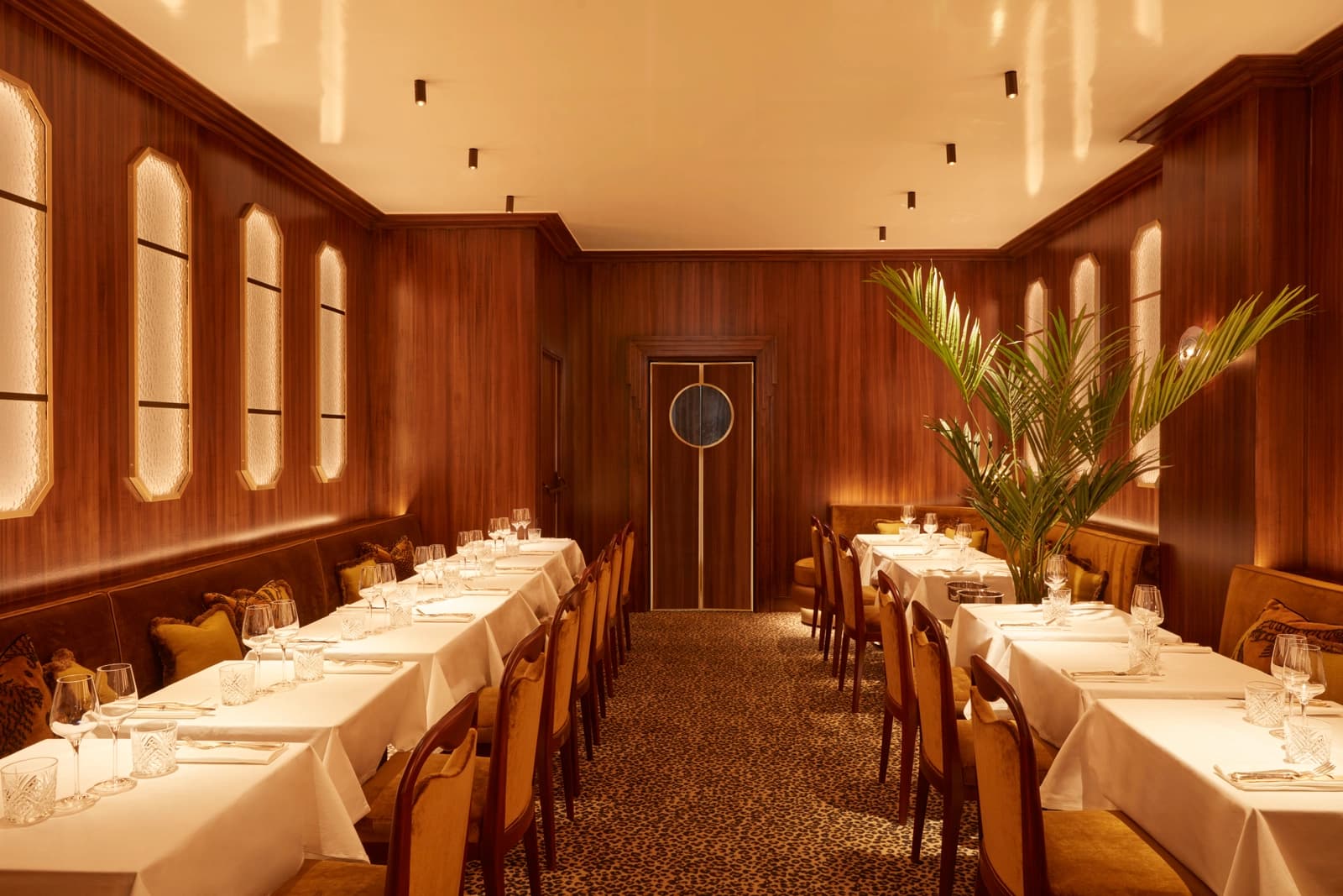 Space Iconic Roaring Twenties-inspired restaurant - 2