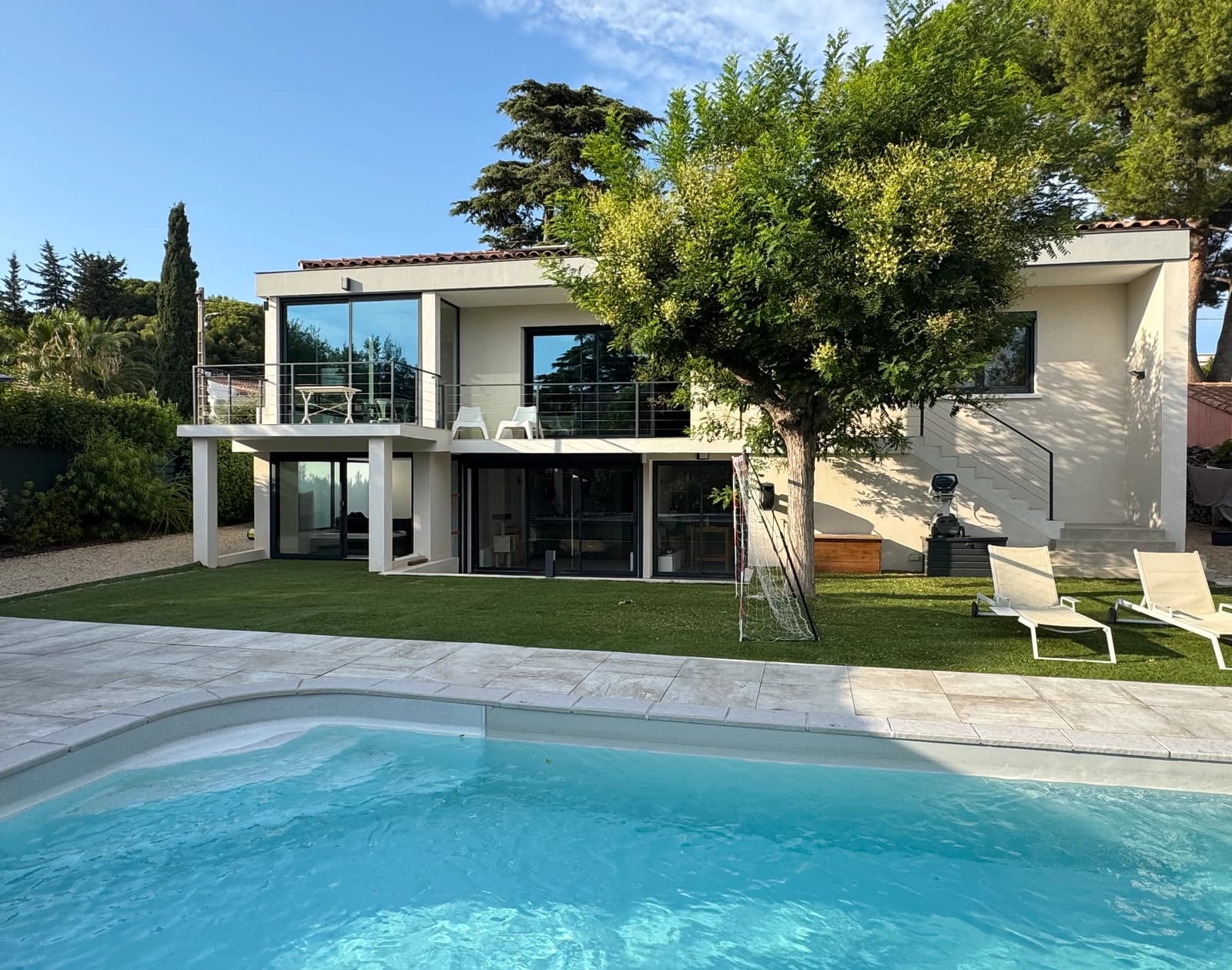 Space Modern villa in La Ciotat, open-plan living and pool - 0