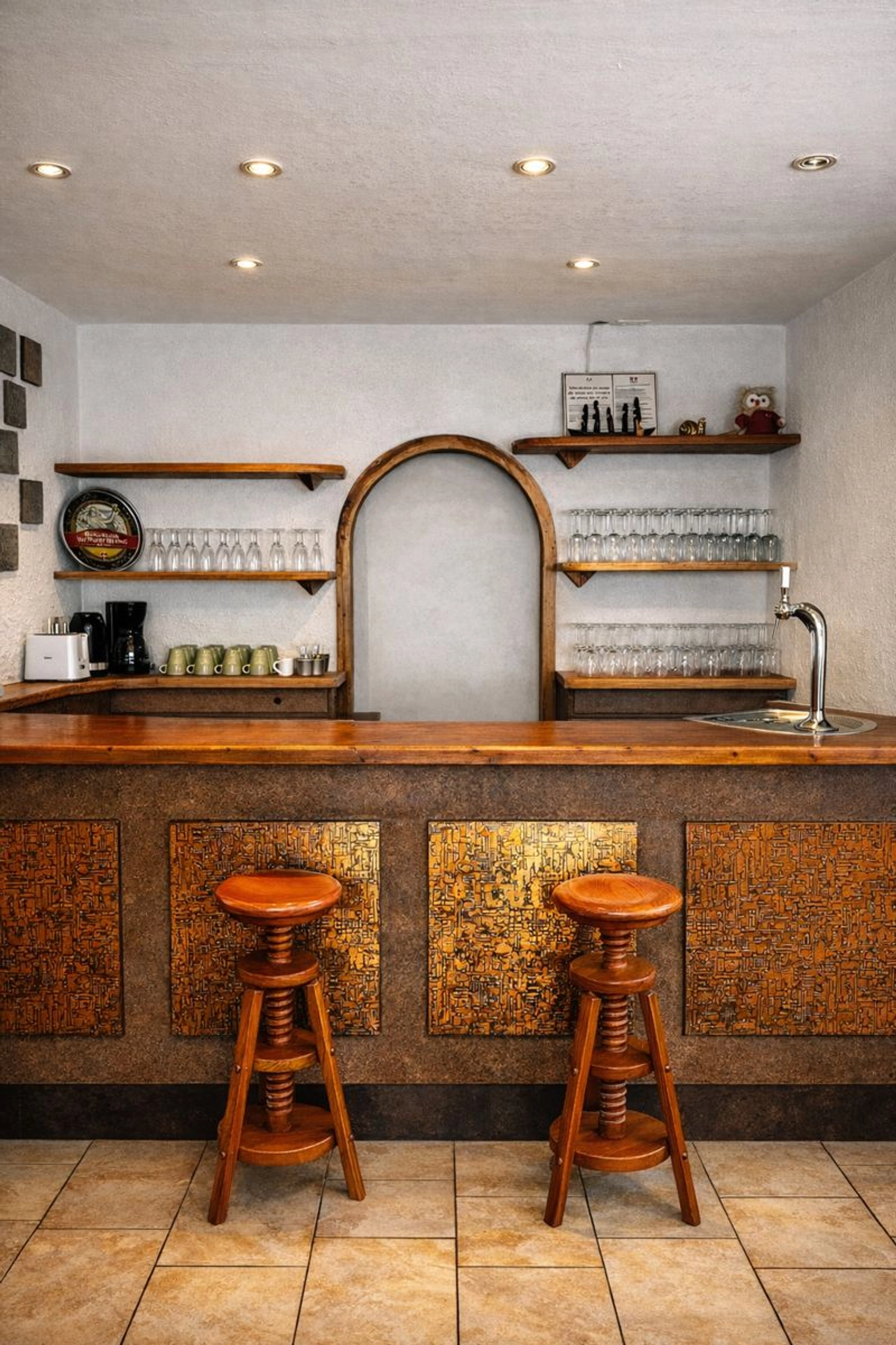 Space Historic Alpine Chalet – Large versatile venue for filming and events - 3