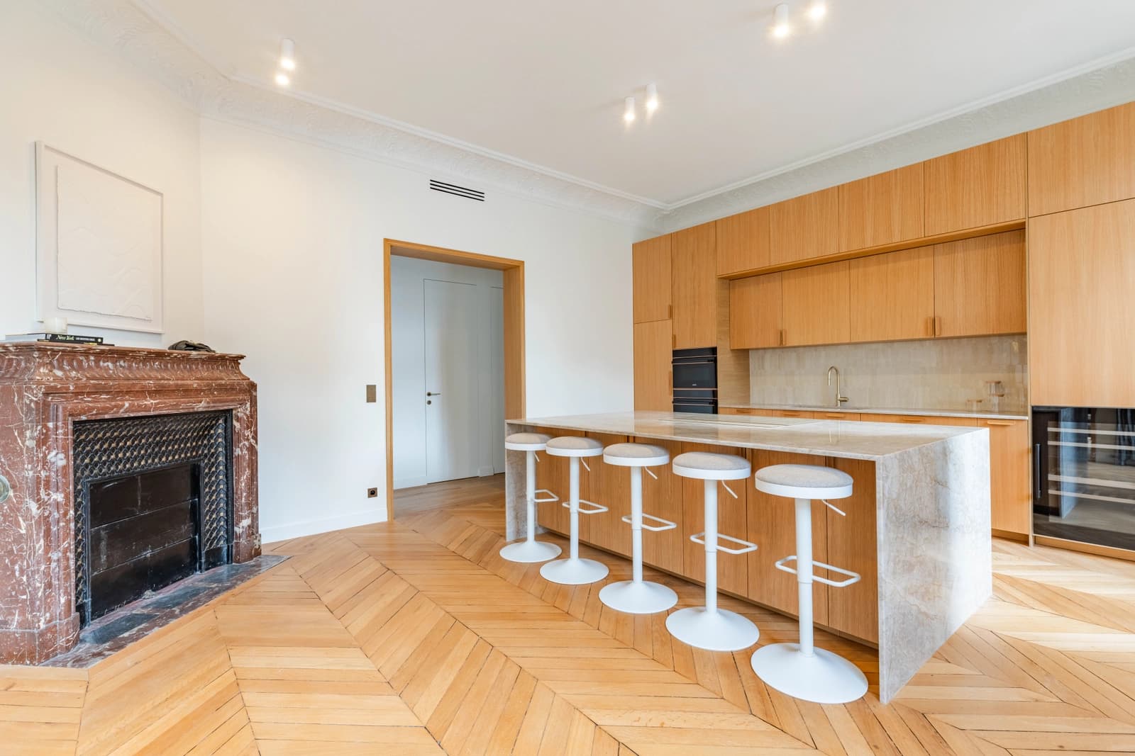Space Exceptional Haussmannian Apartment – Victor Hugo / Kléber - 3