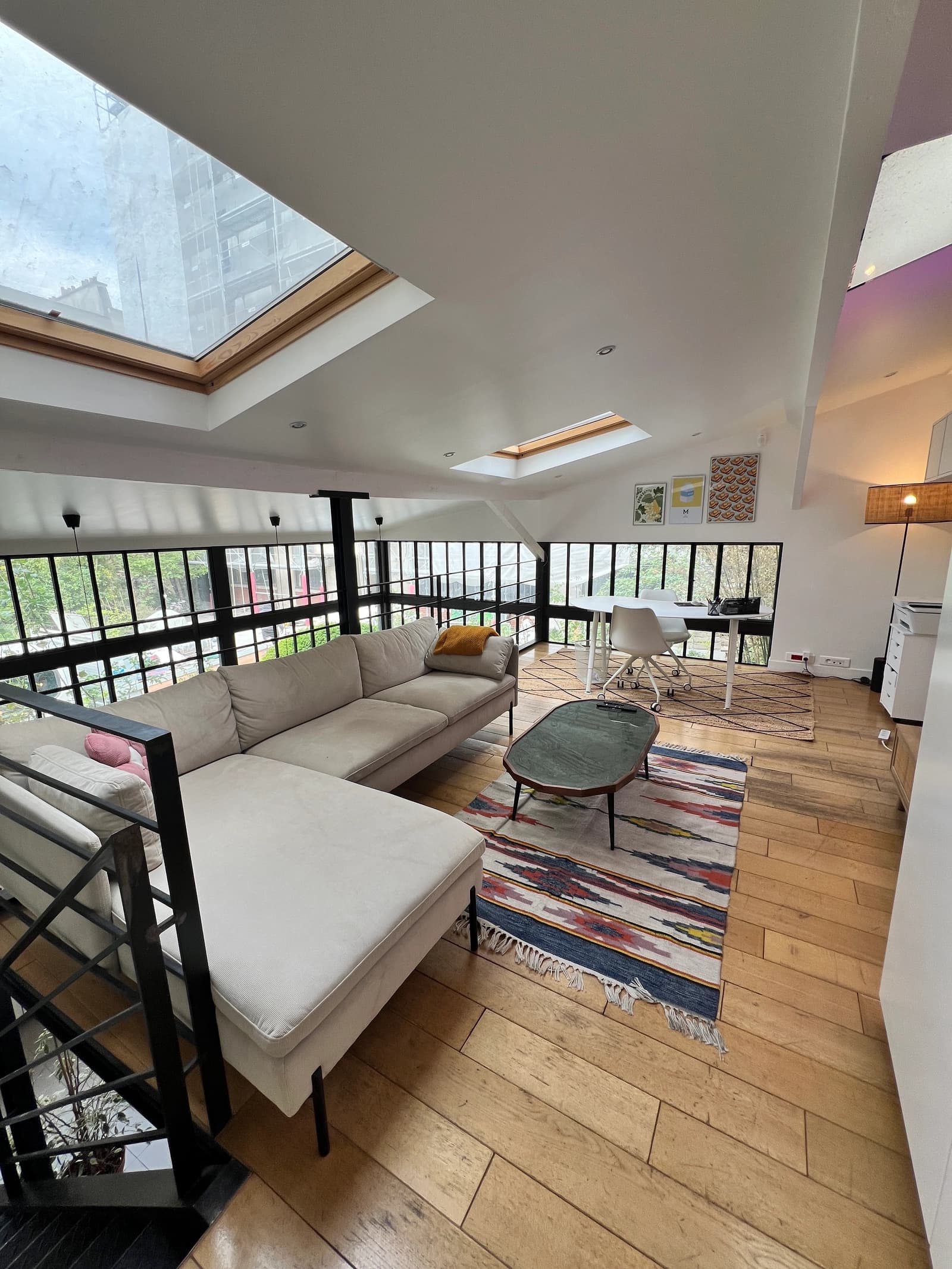 Espace Loft lumineux avec mezzanine à deux pas du Canal St Martin - 0