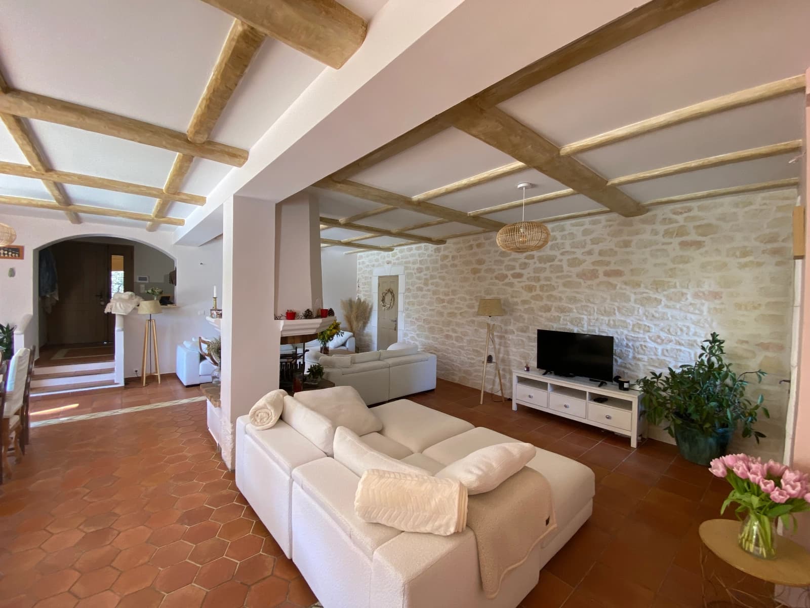 Space Neo-Provençal Villa with pool and large garden - 3