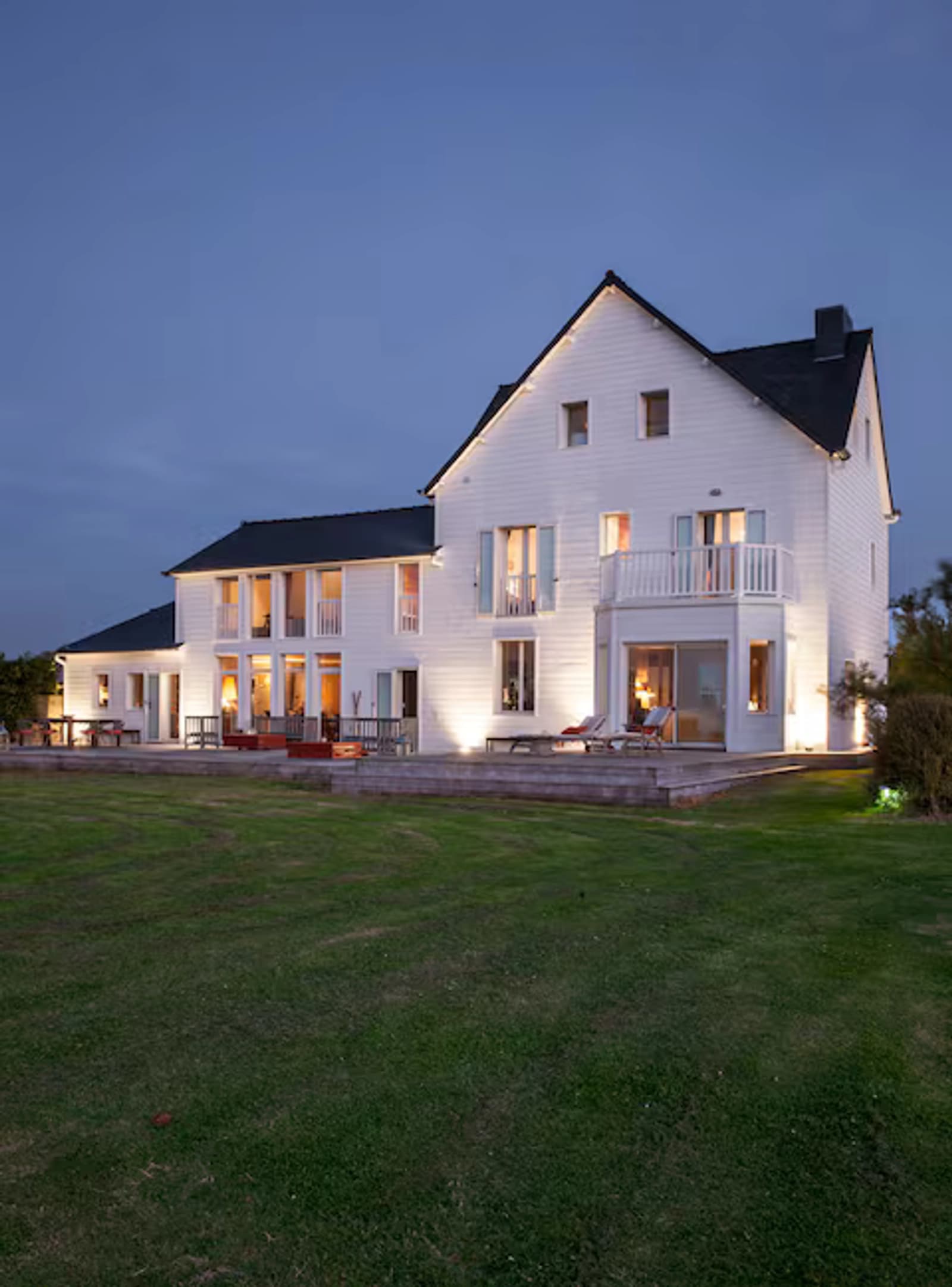 Space Villa facing the sea, adjacent to the Conservatoire du Littoral - 0