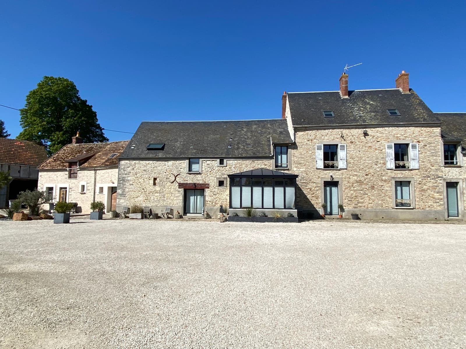 Space Elegant, authentic farmhouse 1 hour from Paris - 4