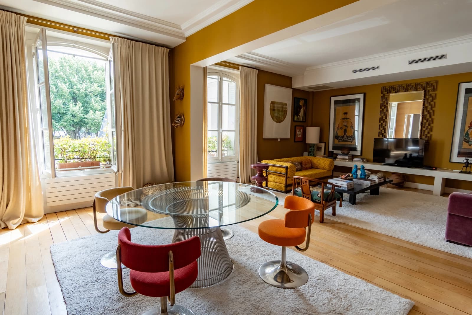 Space House 250m² on 2 floors - tastefully decorated - 0