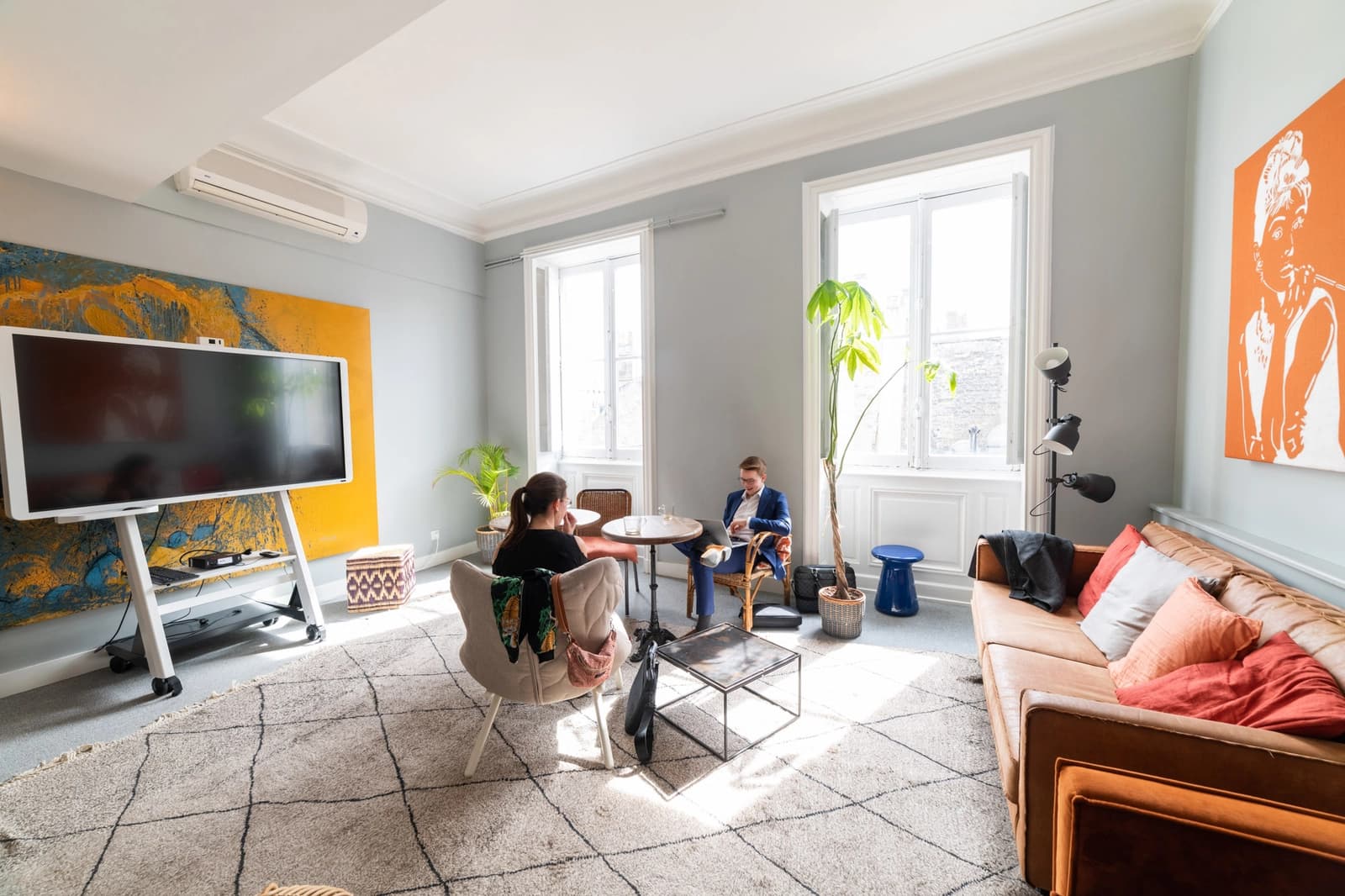Espace Diamant sur Canapés: un lieu chic et inspirant - 4