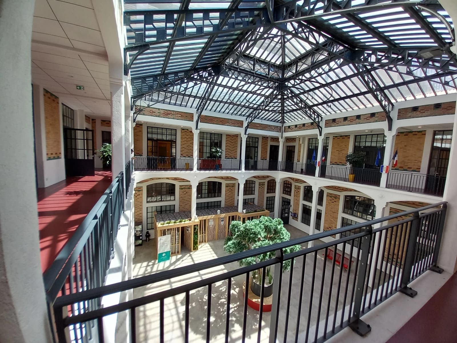 Espace Juridiction, type industriel - 2