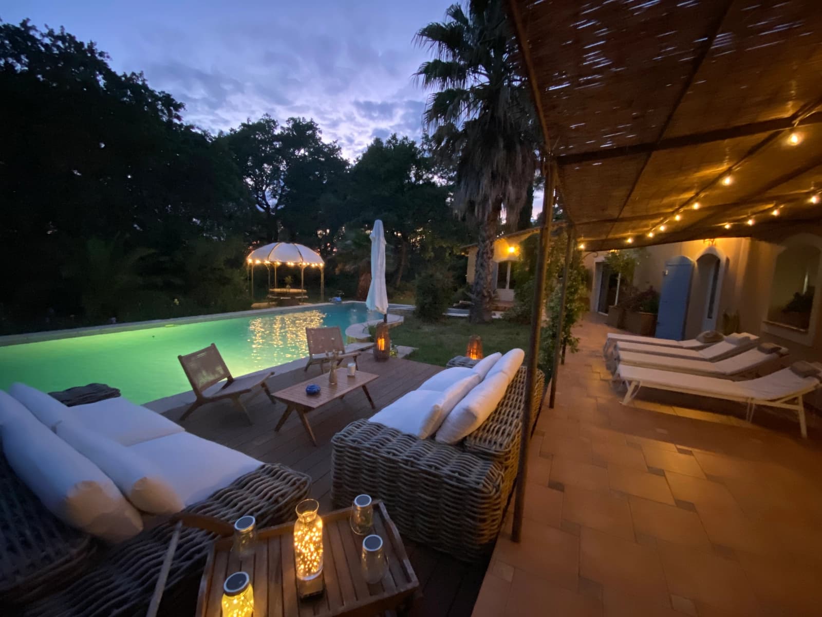 Space Neo-Provençal Villa with pool and large garden - 0