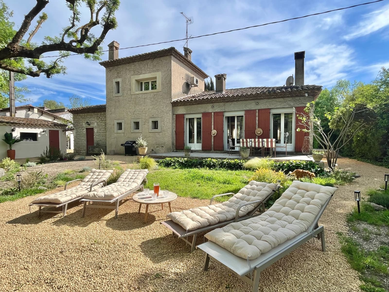 Space Artist's House in Provence - Garden by the Water with Private Access to the Sorgue - 2