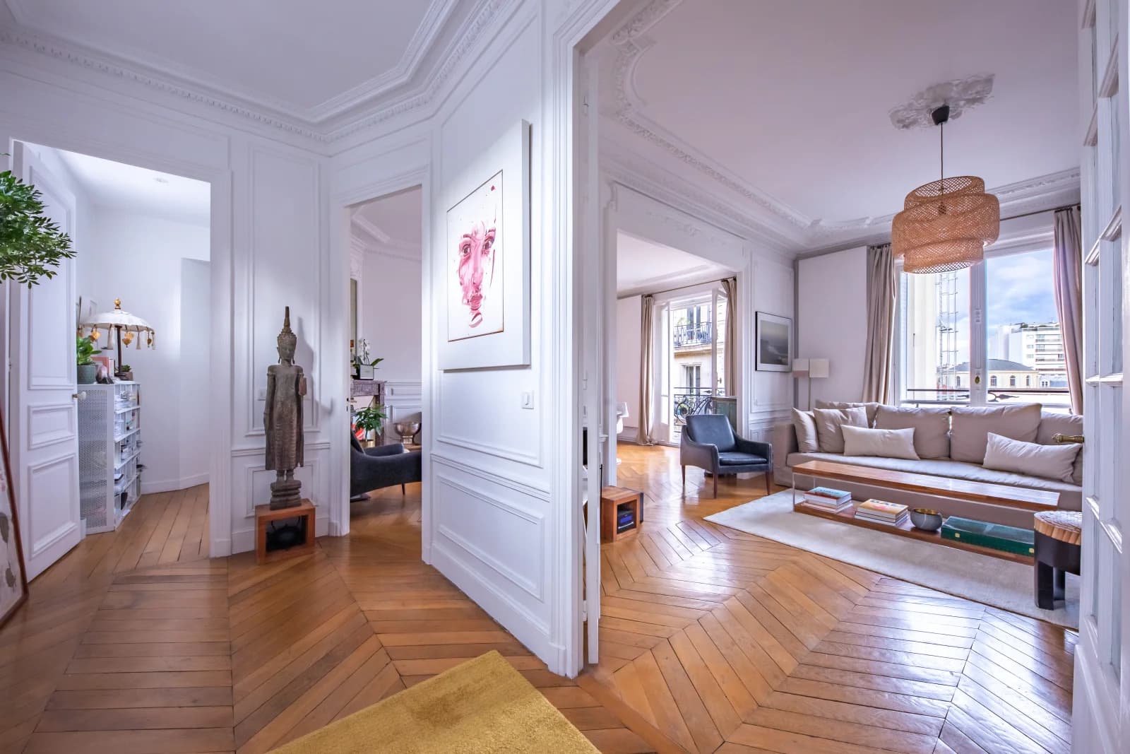 Space 110m2 Haussmann apartment on 4th floor. Metro Argentina - 4