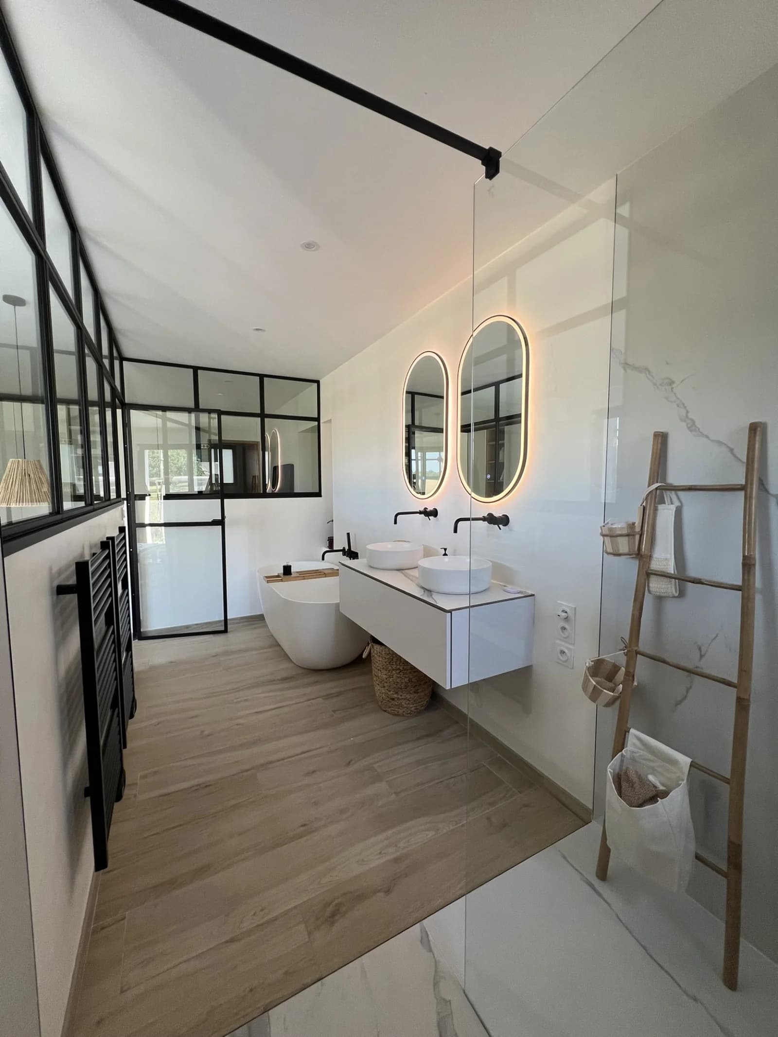 Space Nature house 250 m² in Normandy - 4