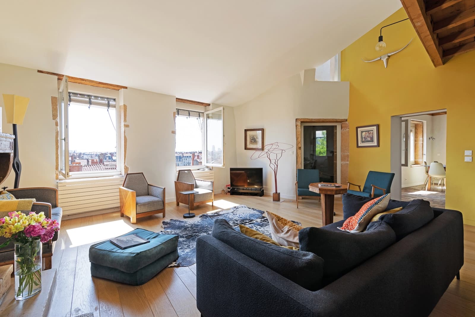 Living room in Beautiful house and garden in the heart of Vieux Lyon - 1