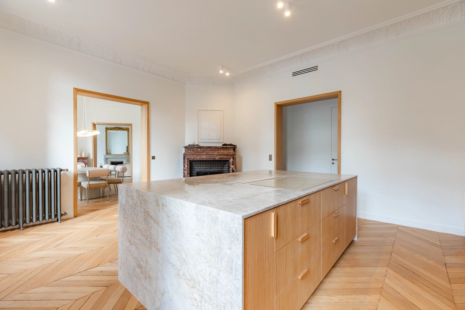 Space Exceptional Haussmannian Apartment – Victor Hugo / Kléber - 4