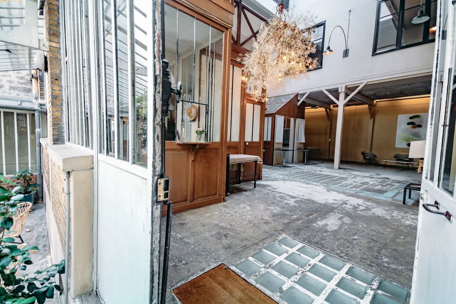 Space Lighting and design studio in Paris - 5