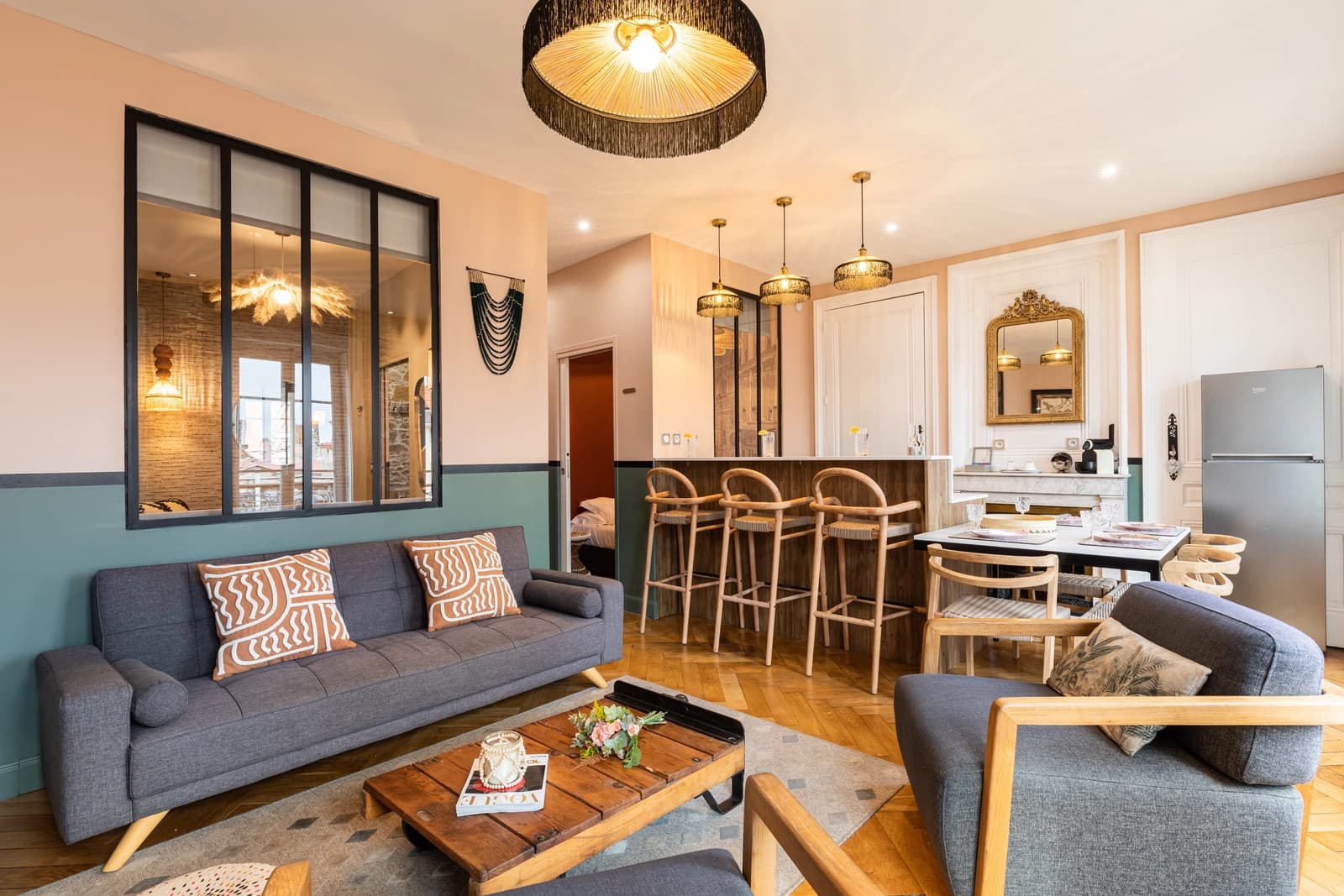 Living room in Vieux Lyon location n°1 - 0