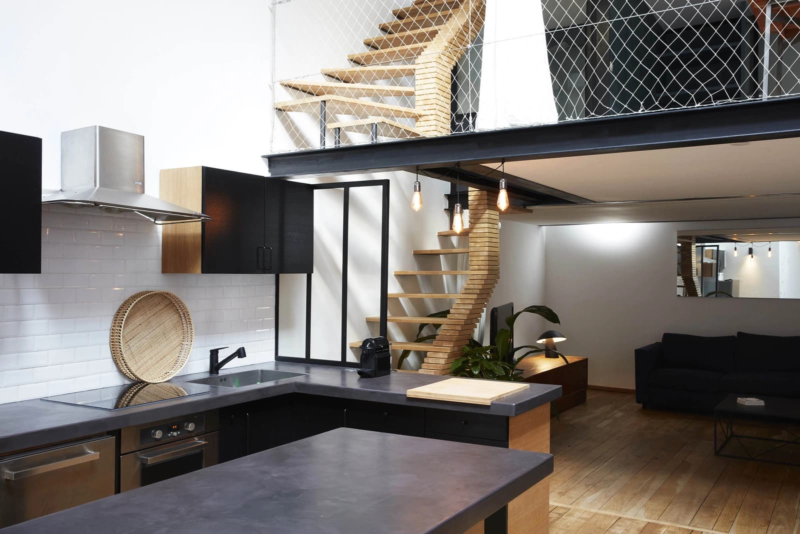 Space Architect-designed loft on the old port - 4