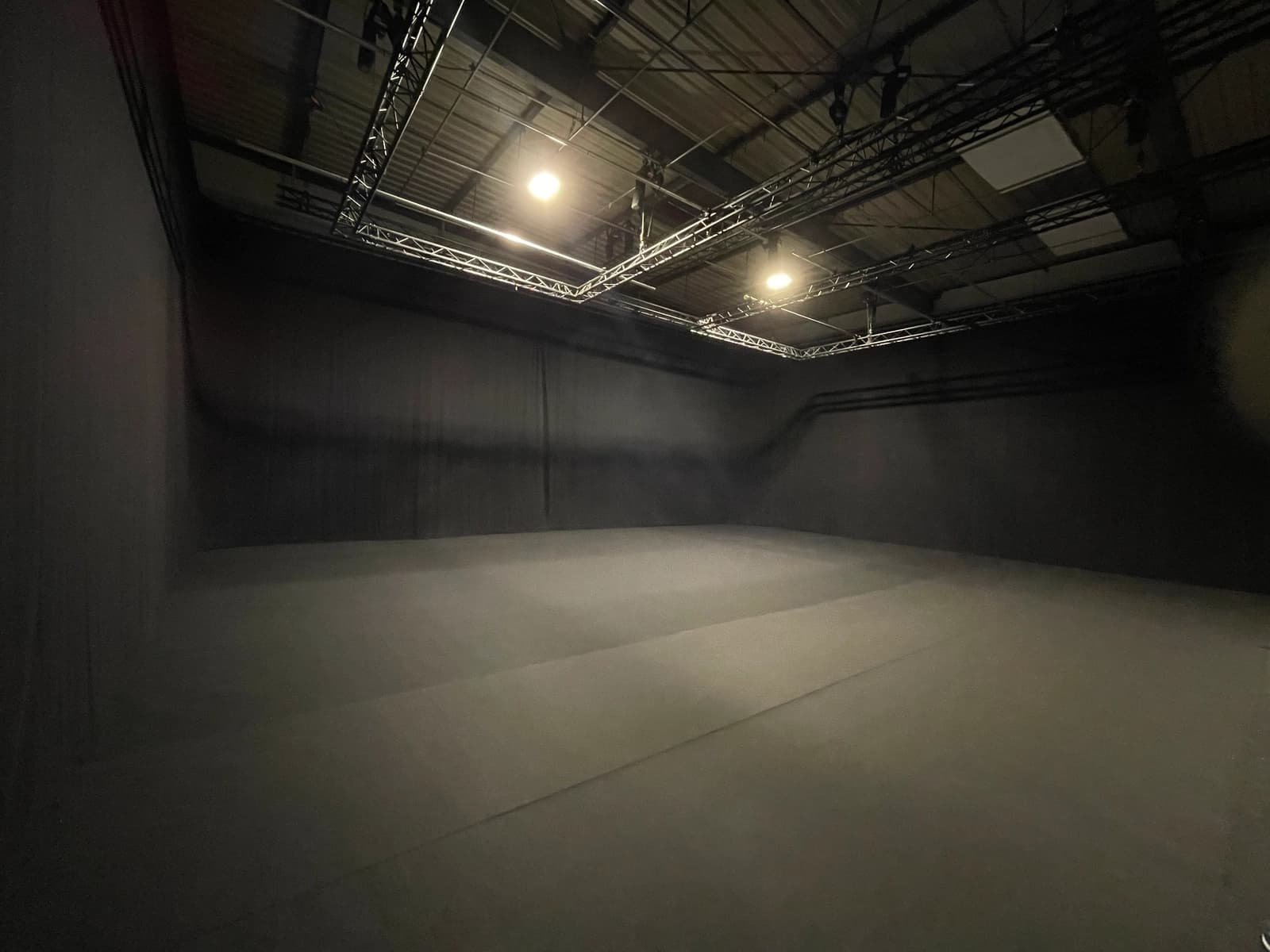 Space Grand Studio Photo Video 350m2 Paris - 0