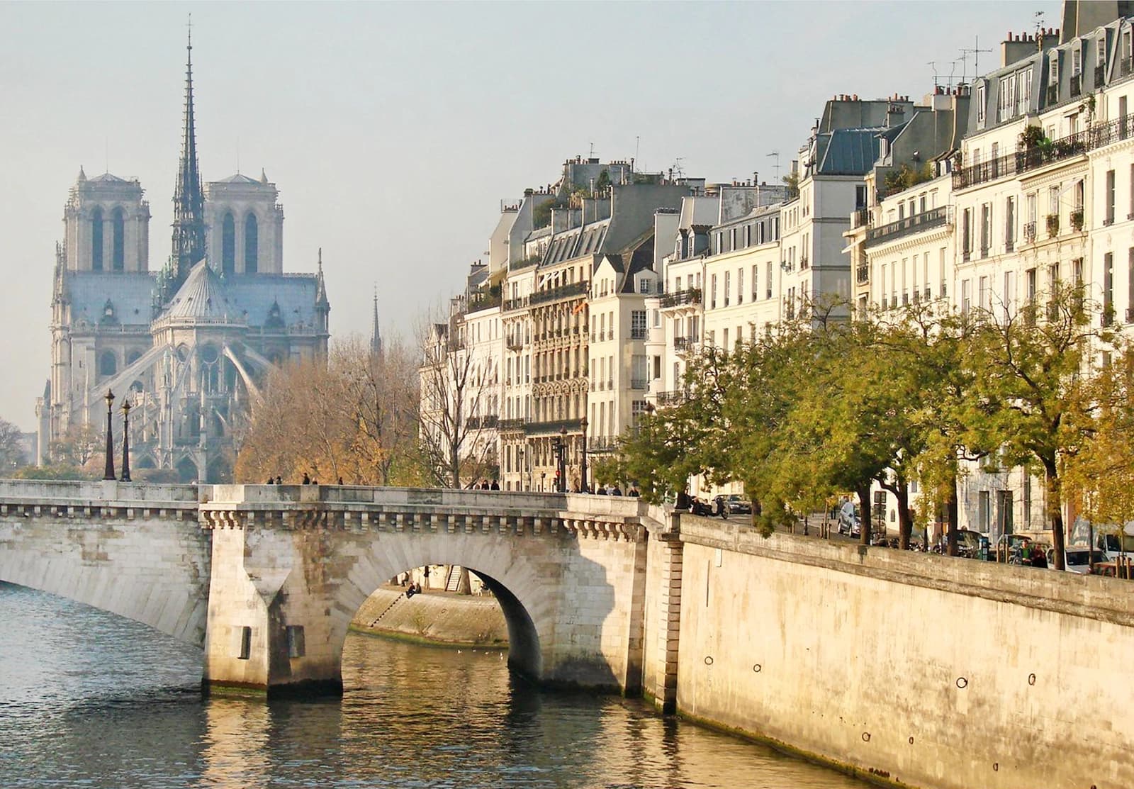 Meeting room in Cosy Concept Store in the Heart of Île Saint-Louis - 1