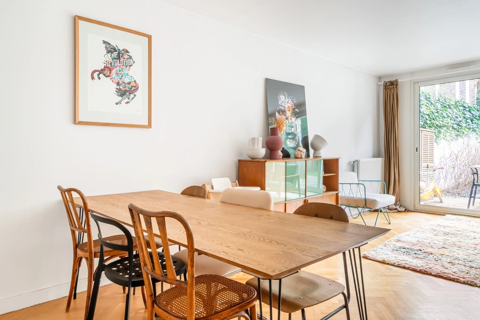 Espace Appartement spacieux s'ouvrant sur un jardin verdoyant - 5