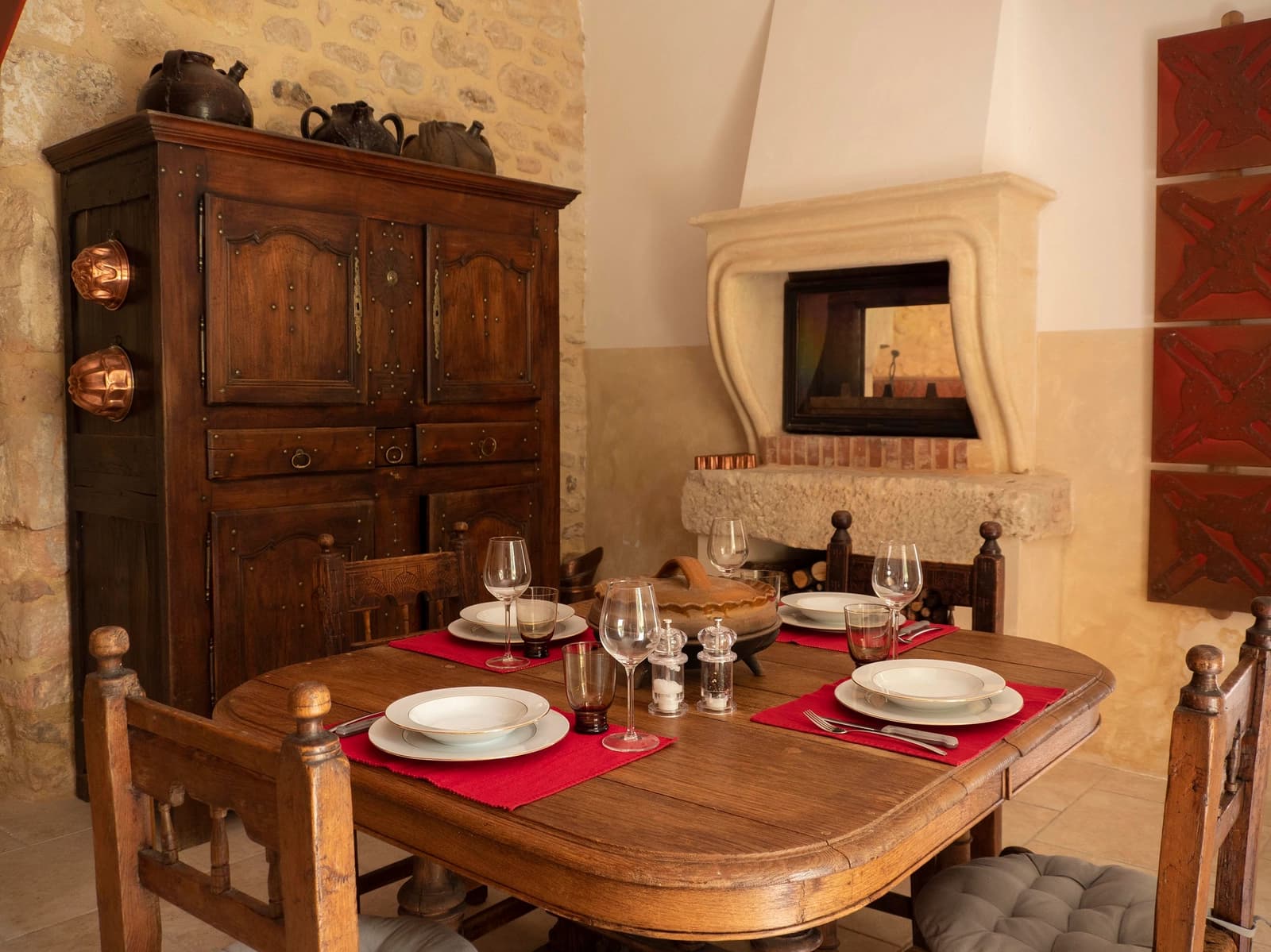 Space Medieval-style residence - 3