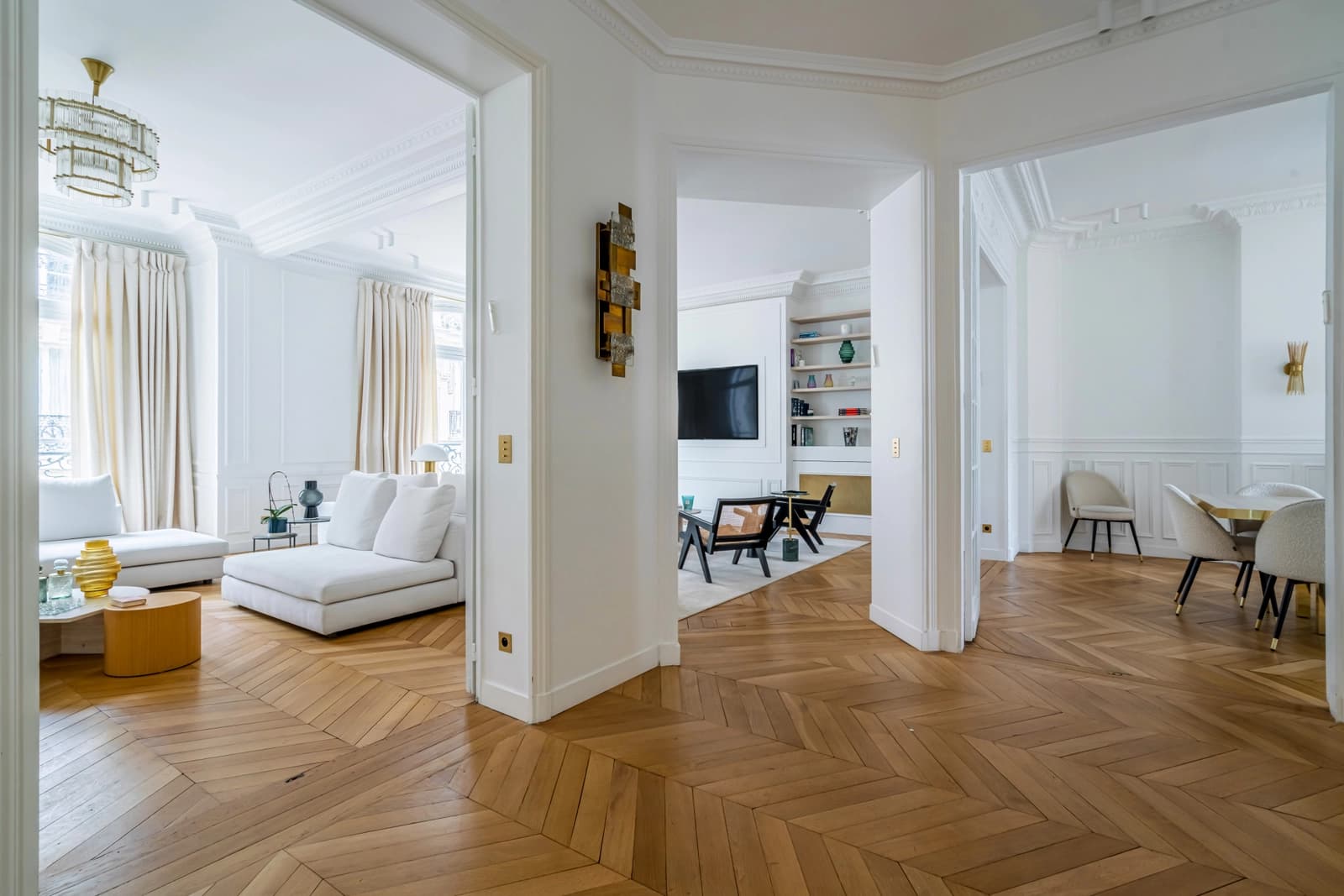 Living room in Luxury apartment - 1