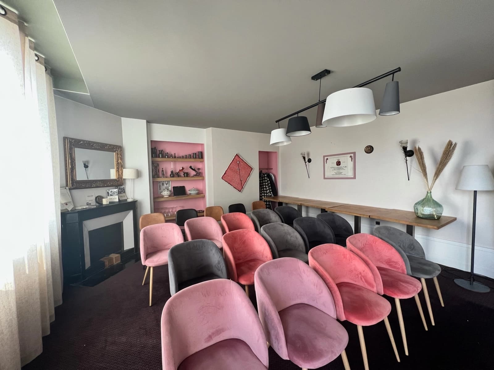 Meeting room in Workspace with panoramic view - 1
