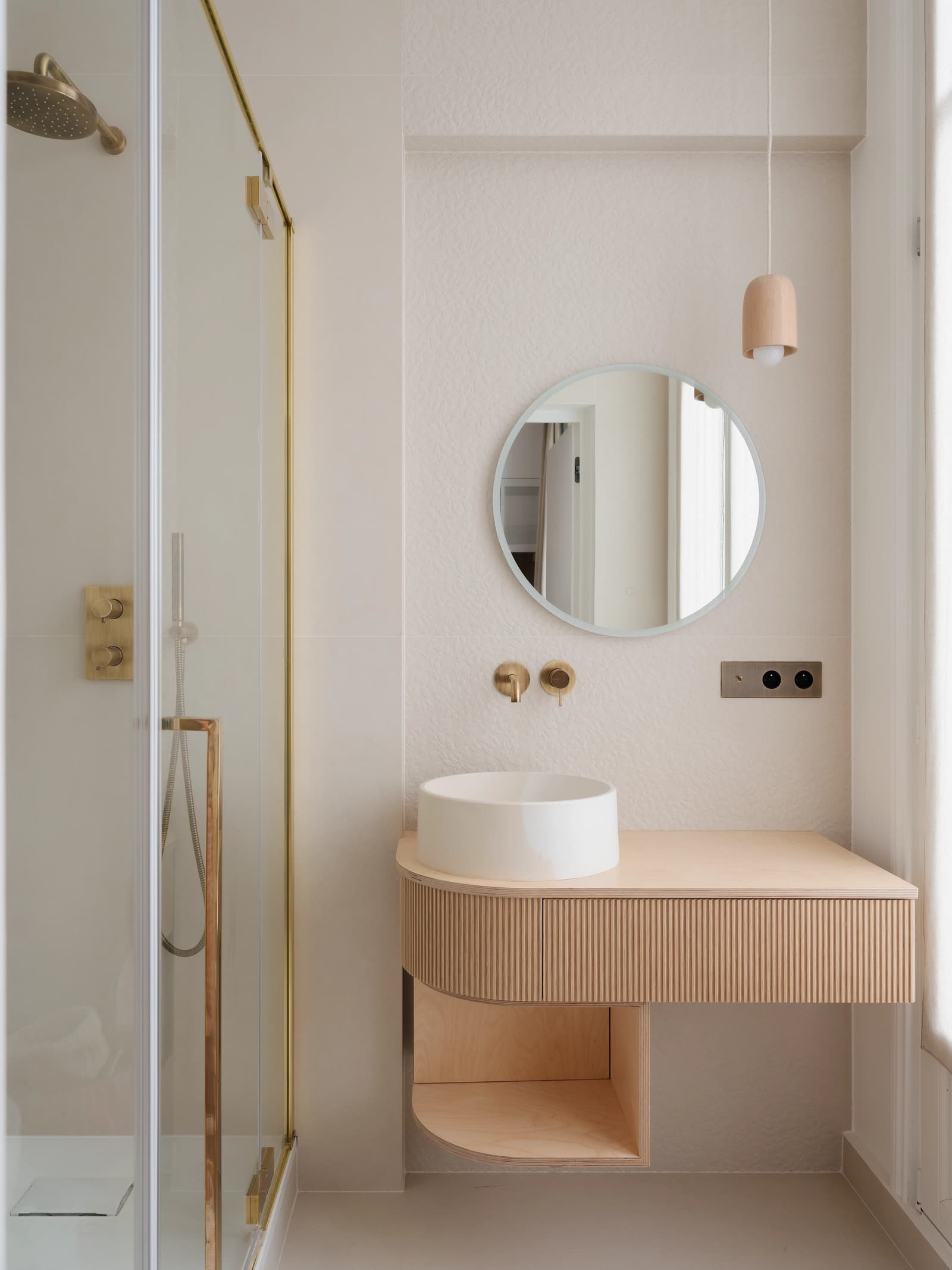 Space Haussmannian apartment: volumes and elegance - 5