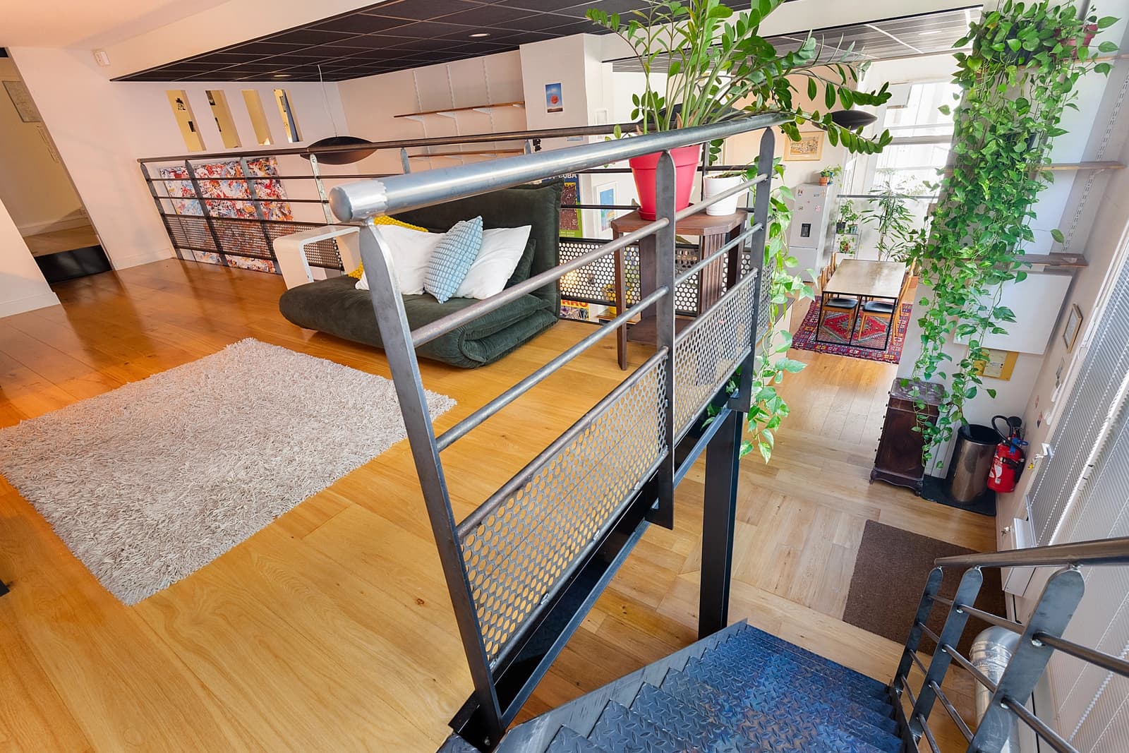 Espace Loft industriel en plein Belleville - 4