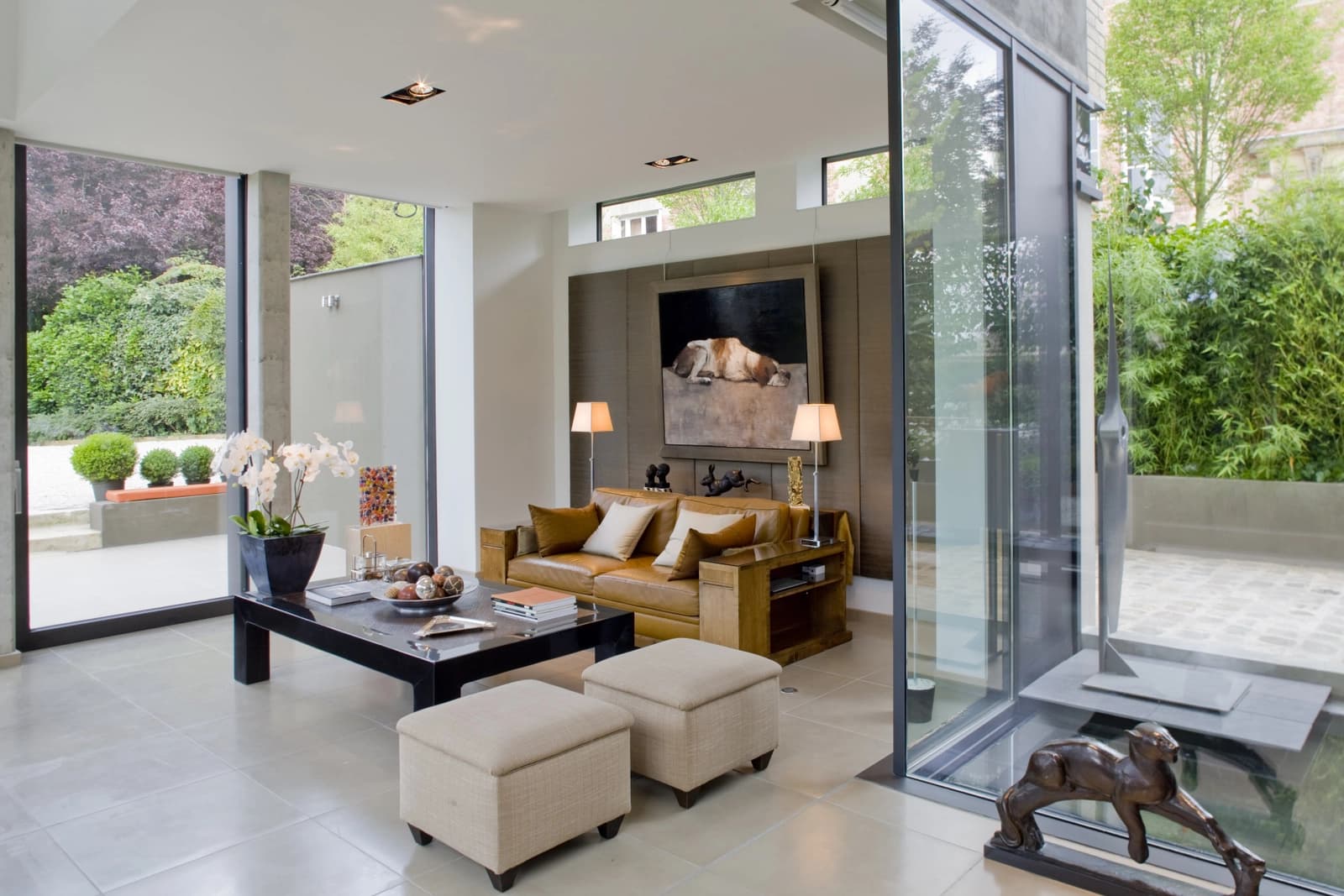 Living room in Fully glazed onto a magnificent garden - 0