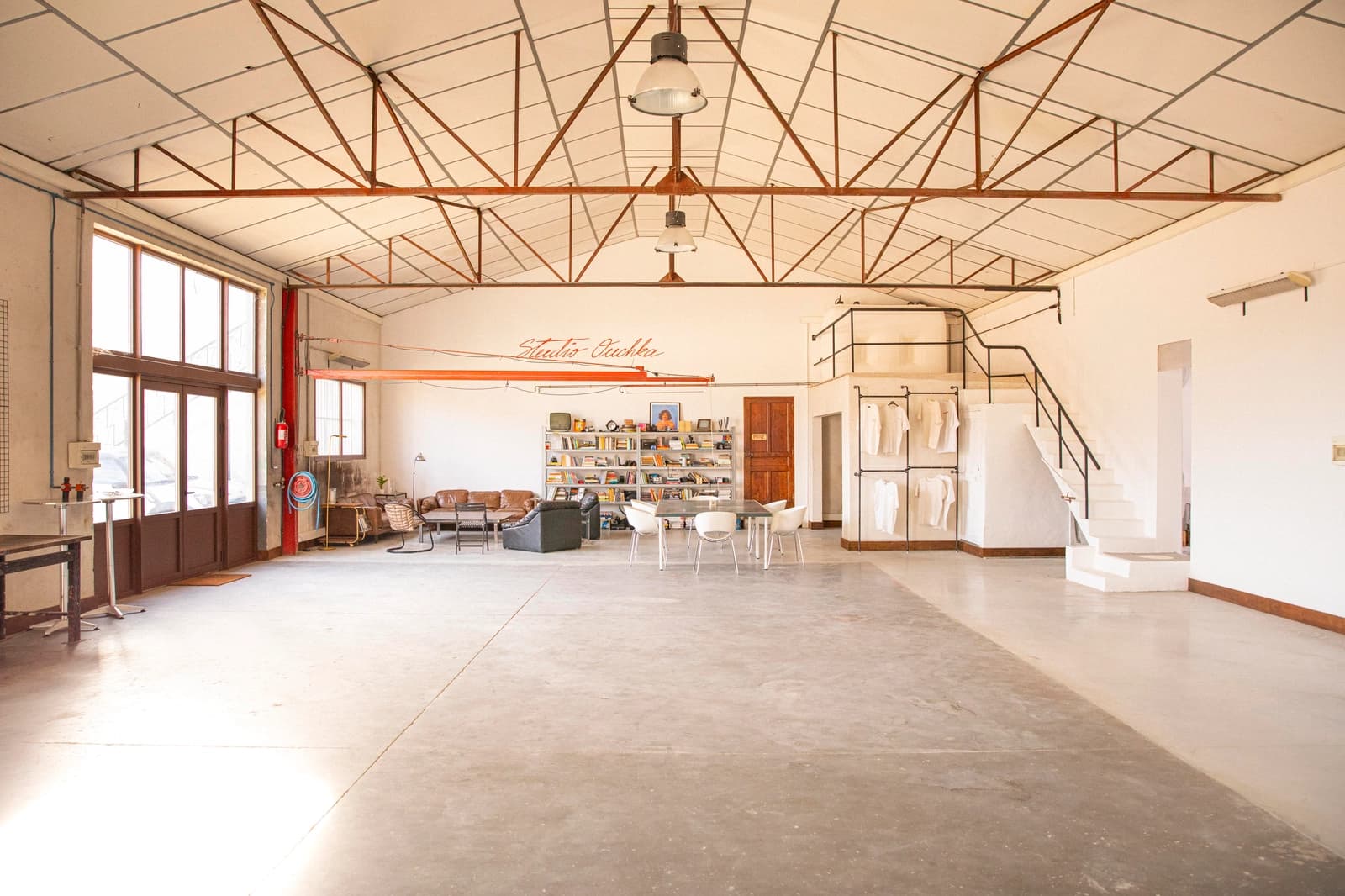 Space 300m2 rental space (seminars, workshops, exhibitions, private events, photo/video studio) - 0