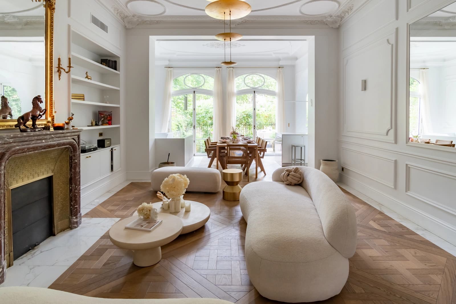 Space Haussmann apartment in Paris with garden - 3