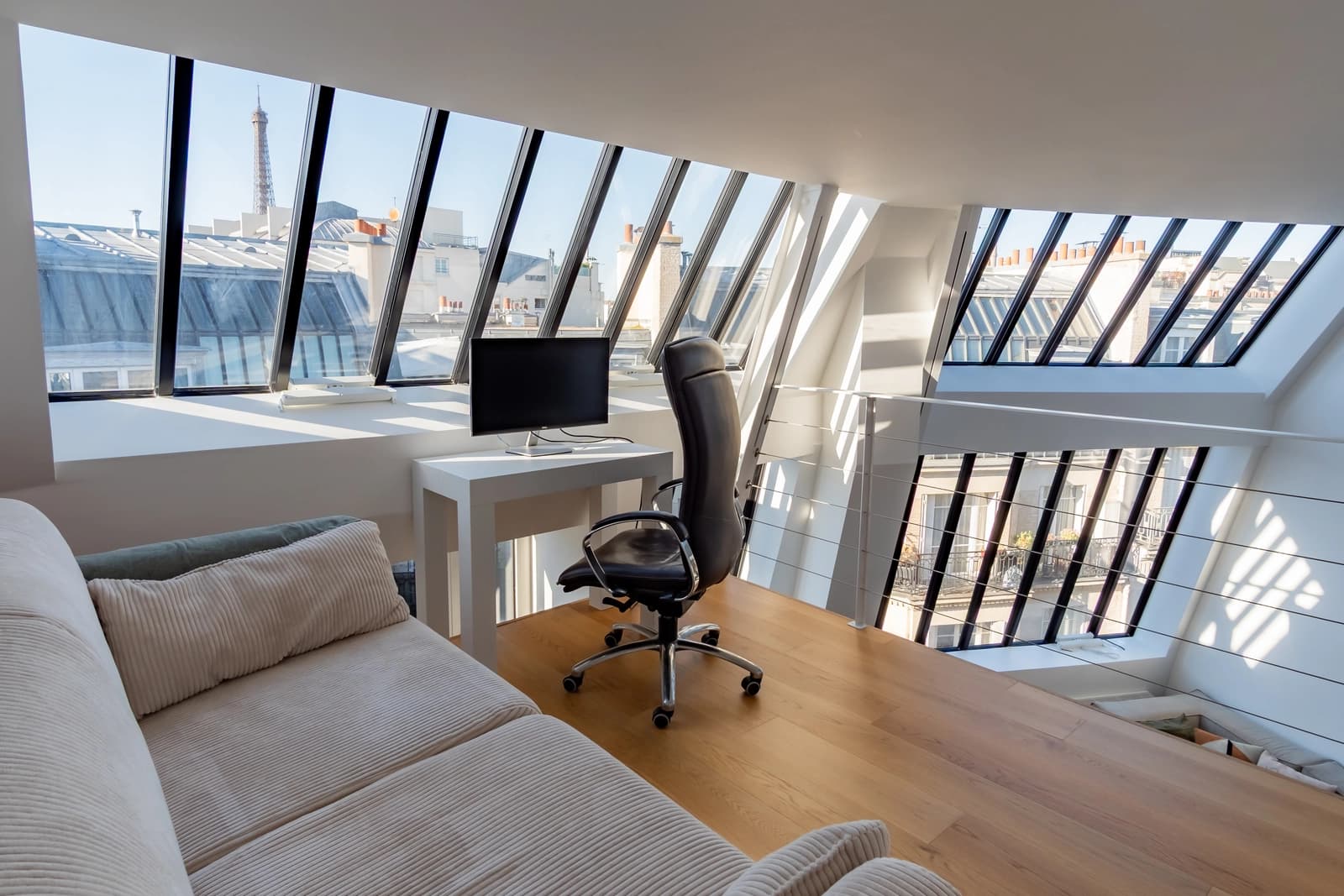Espace Atelier d'artiste avec vue sur la Tour Eiffel - 3