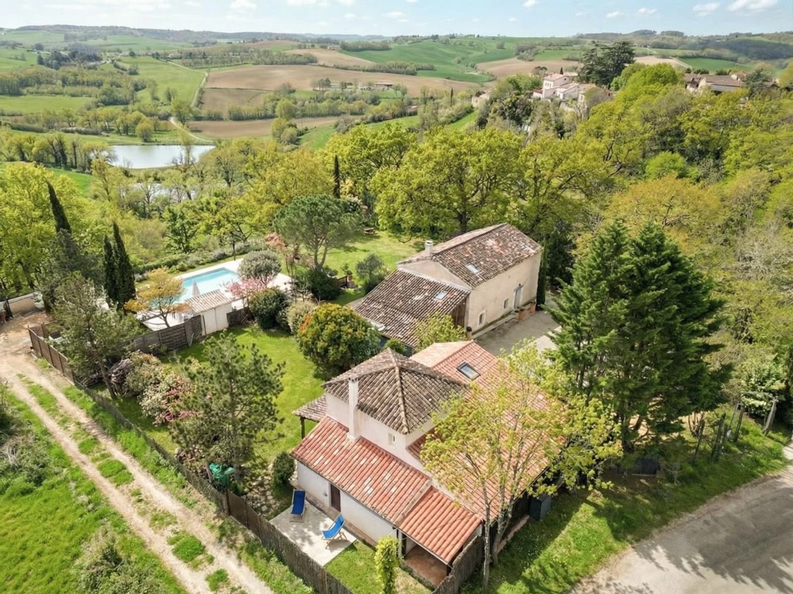 Espace 4 Maisons, 4 ambiances, piscine avec vue exceptionnelle - 0