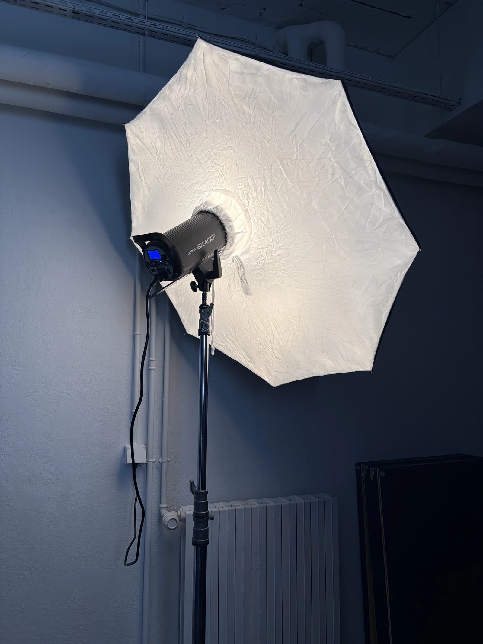 Espace Studio Photo & Vidéo - Plateau 50m2 / Shooting, Podcast, Interview  - 2