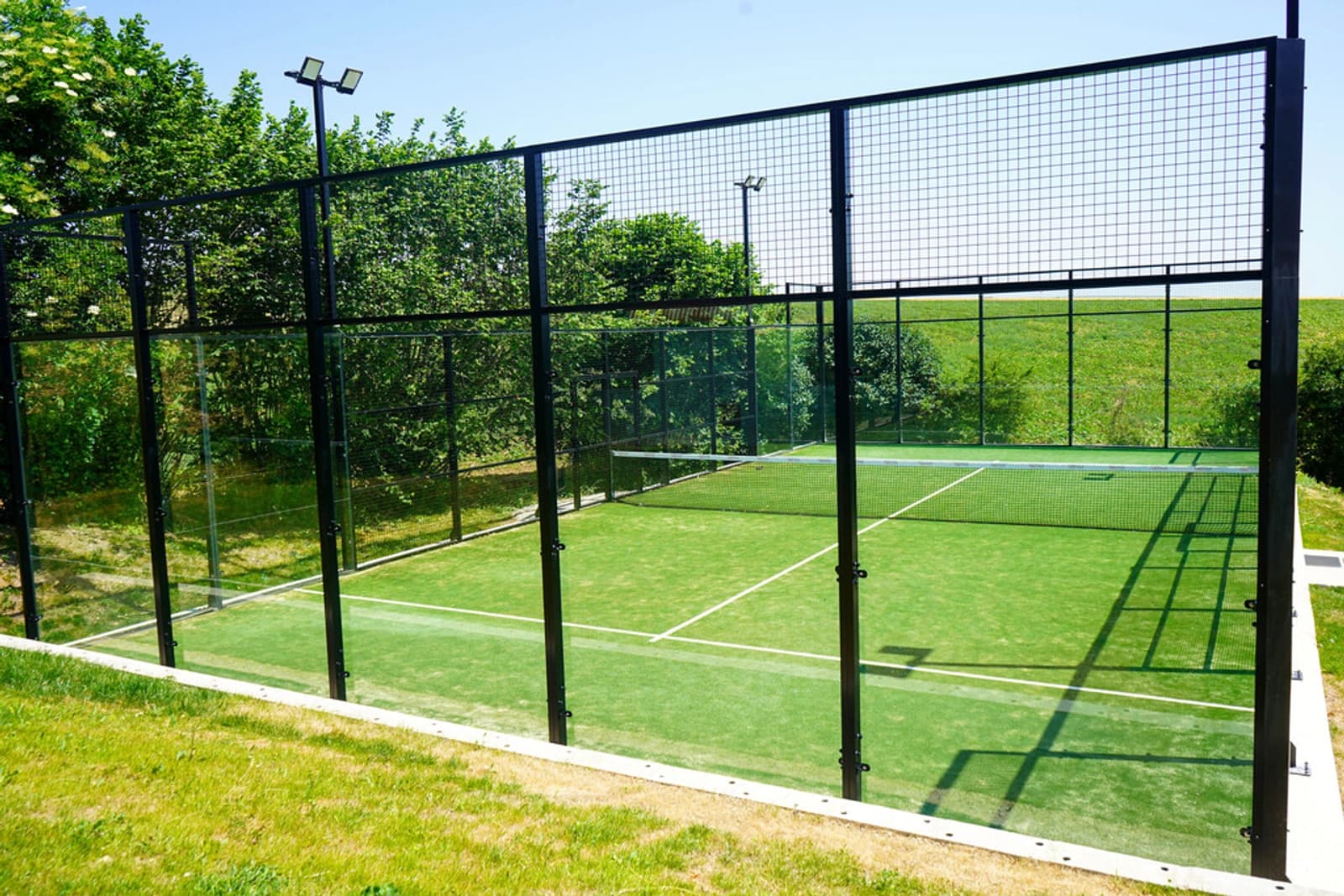 Espace Piscine, padel, pétanque et prairie fleurie - 2