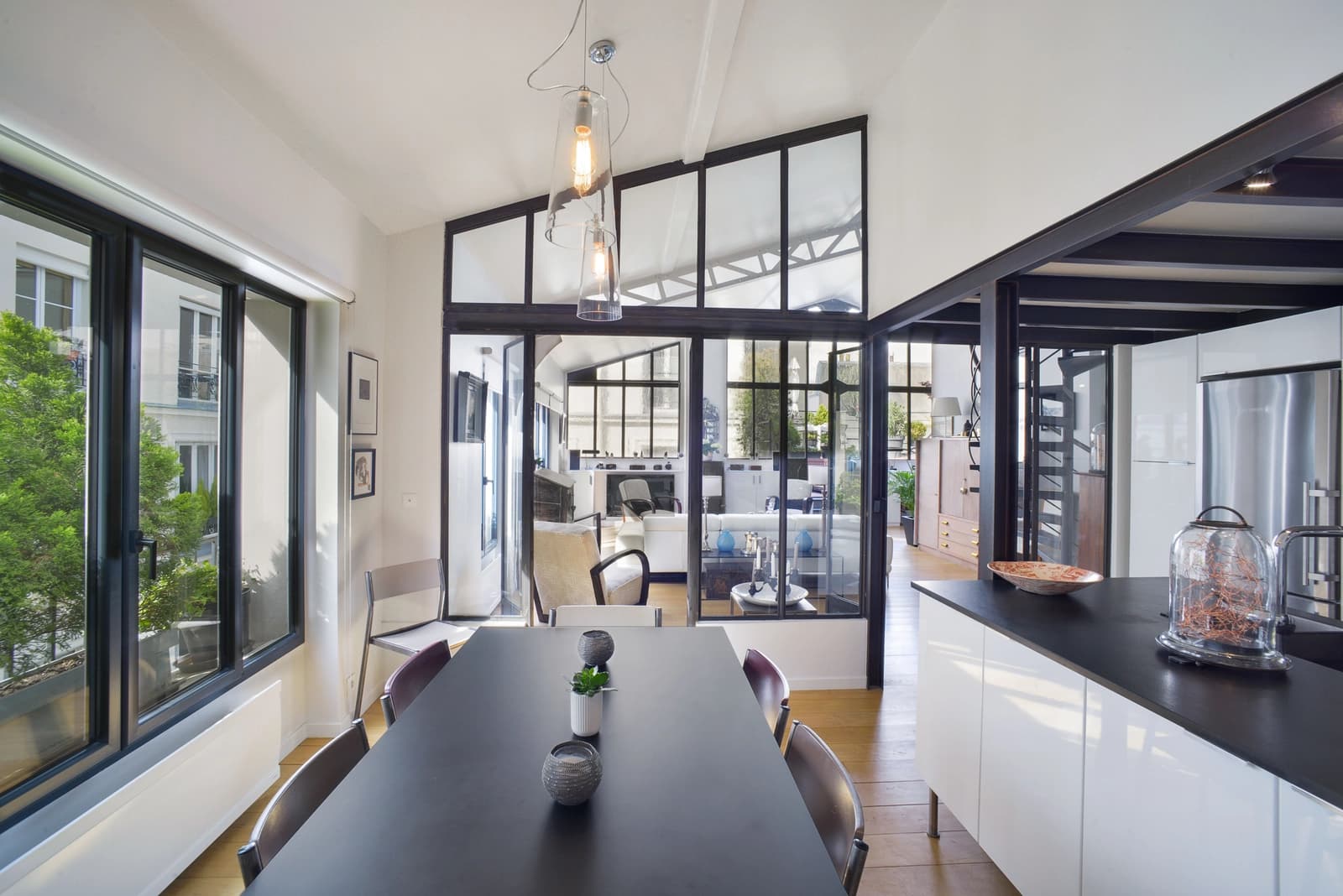 Espace Loft paisible avec terrasse et verrière lumineuse - 5