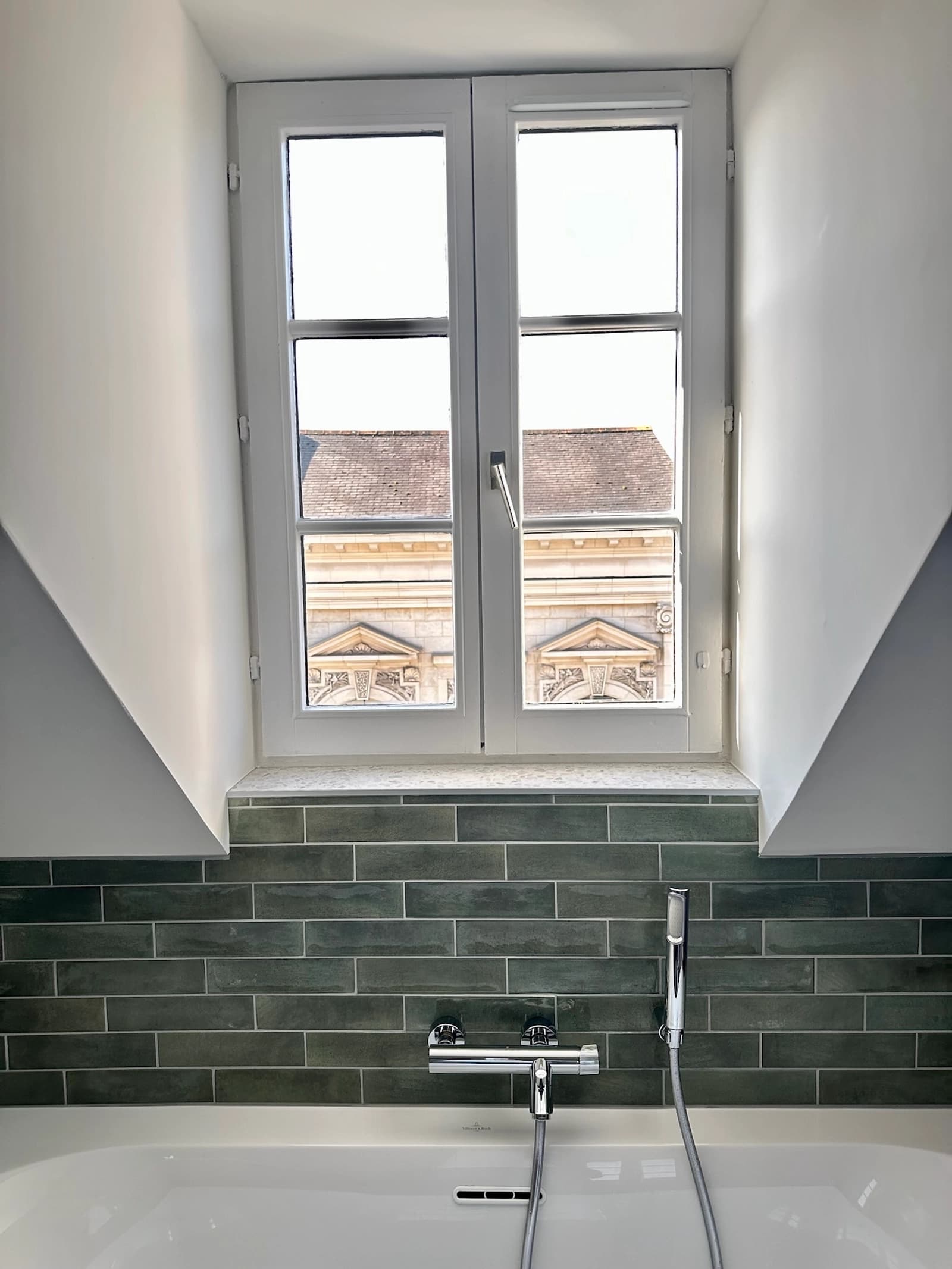 Espace Appartement, poutres et toit cathédrale en plein coeur de Lille - 4