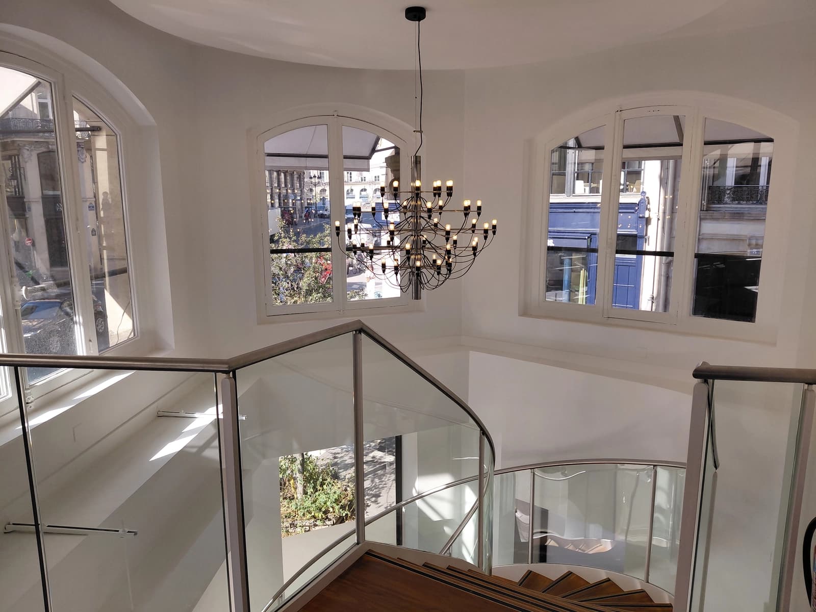 Espace Boutique avec grandes vitrines linéraires - 5