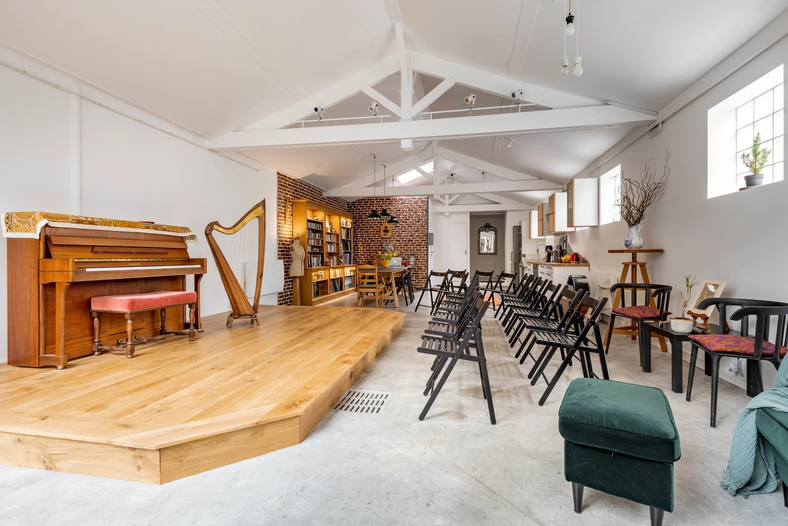 Sala de reuniones en Loft elegante en la casa de un artista - 1