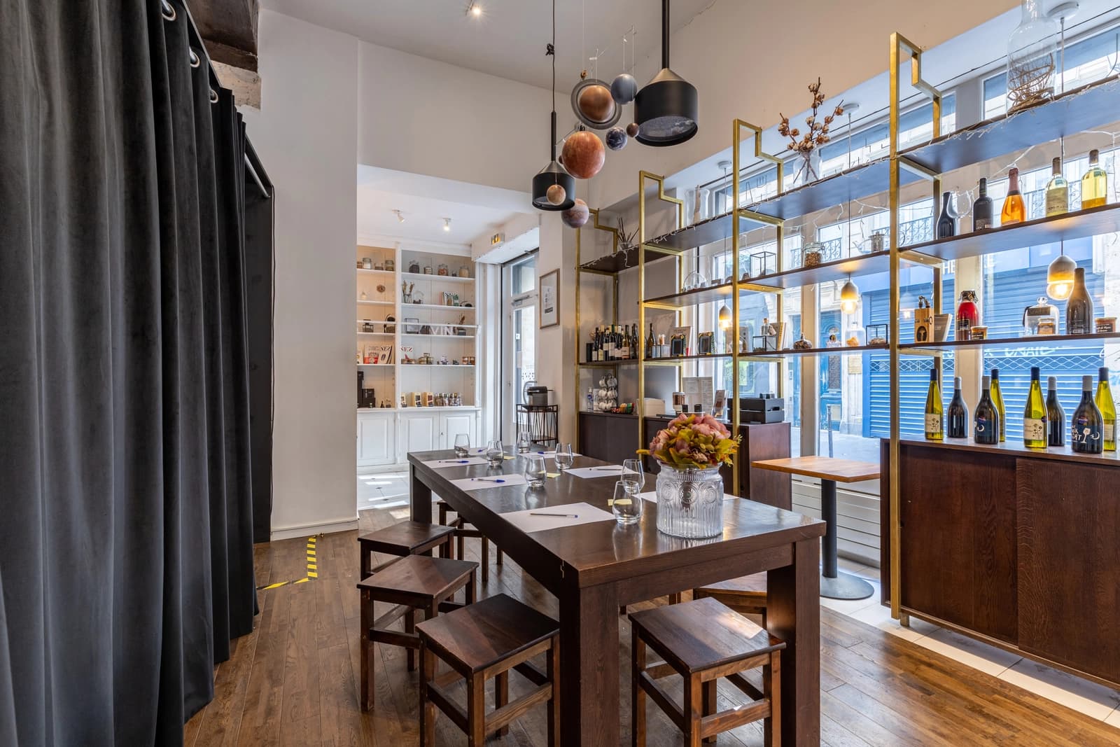 Espace Espace insolite comprenant une salle noire technique - 4