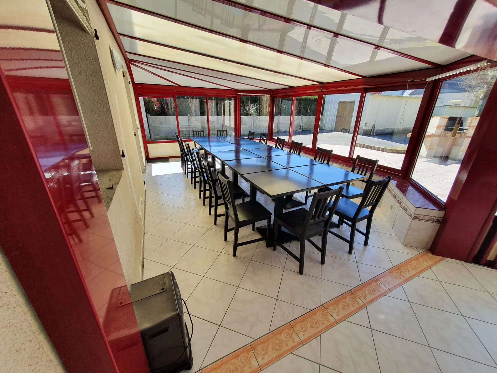 Amplia residencia (15 personas) con piscina cubierta y spa
