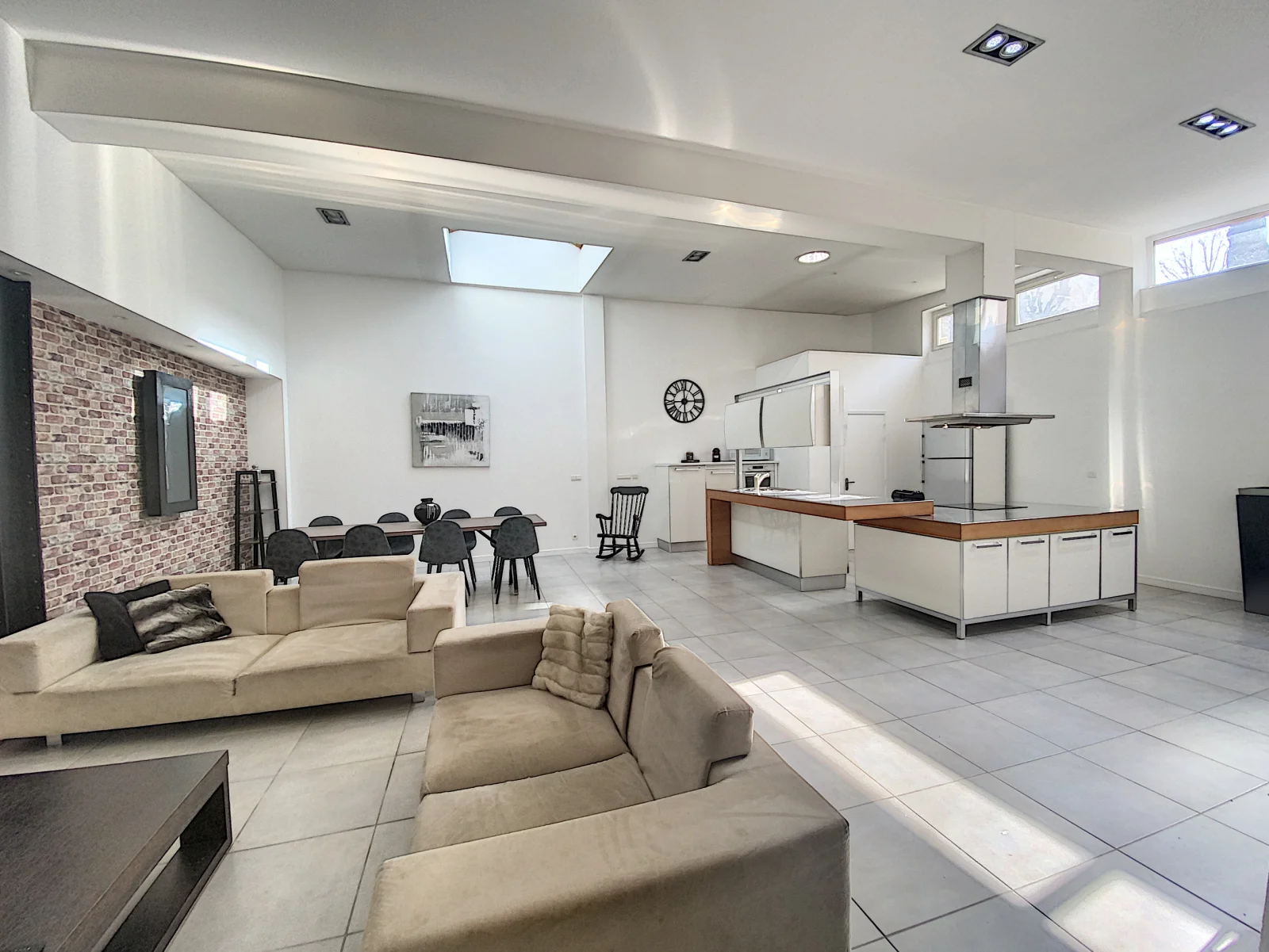 Espace Loft de 160m² aux volumes impressionnants - 4