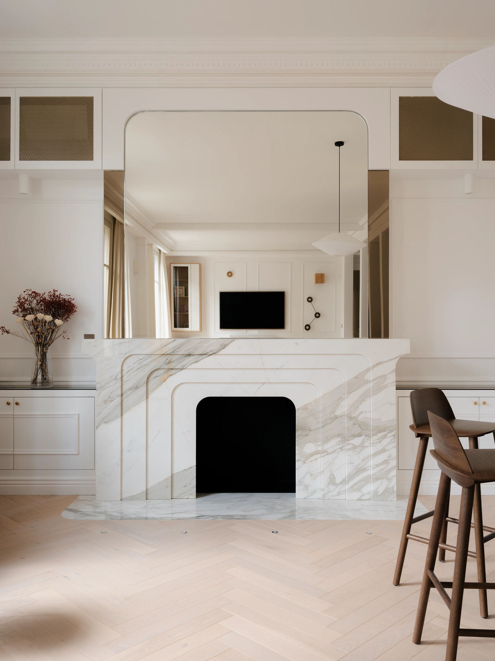 Space Haussmannian apartment: volumes and elegance - 2