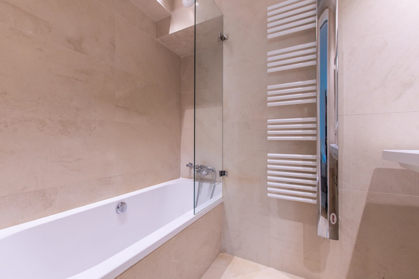 Espace Loft lumineux et spacieux en bois - 4