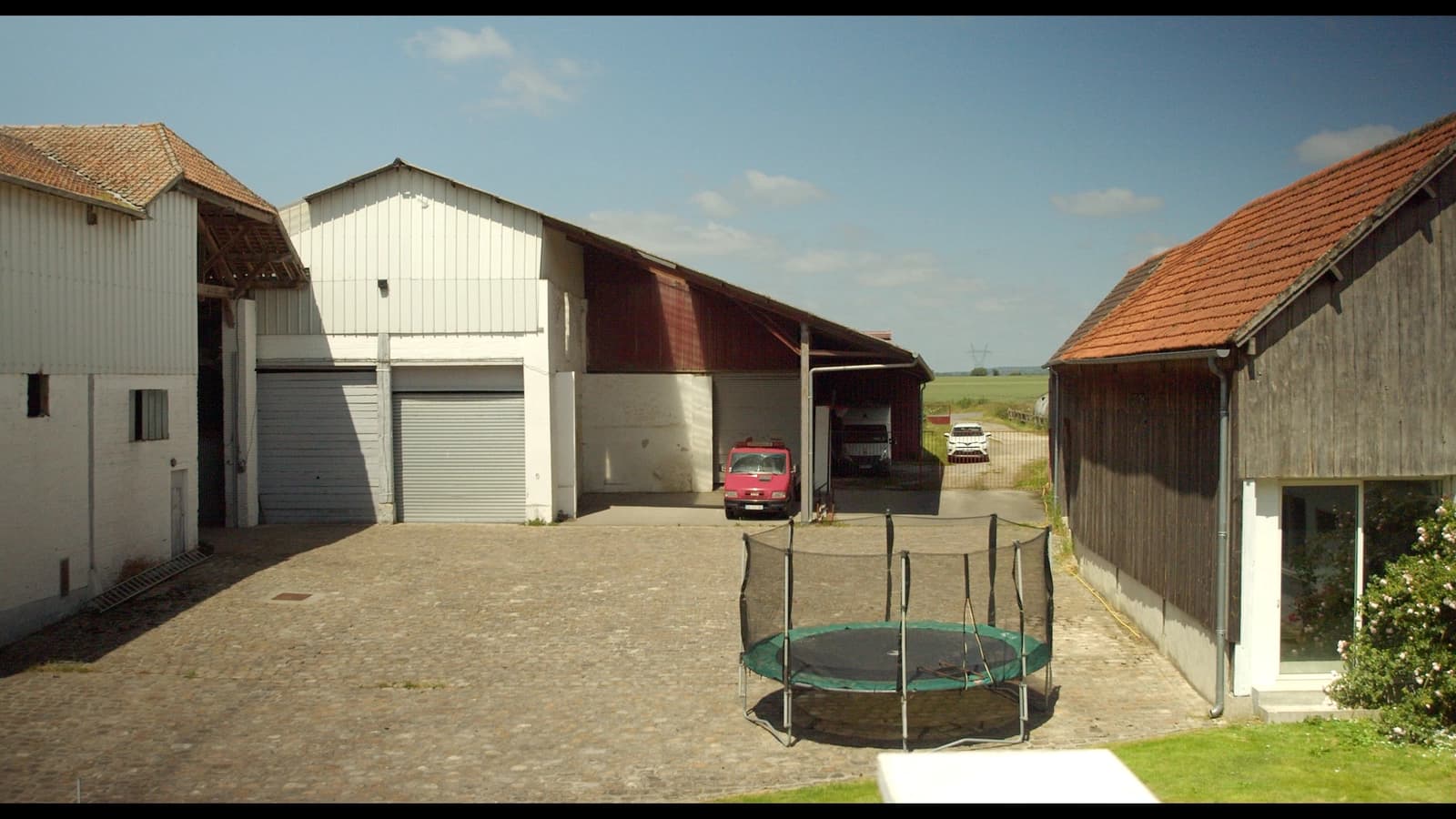 Espace Hangar agricole avec bâtiments de ferme céréalière  - 3