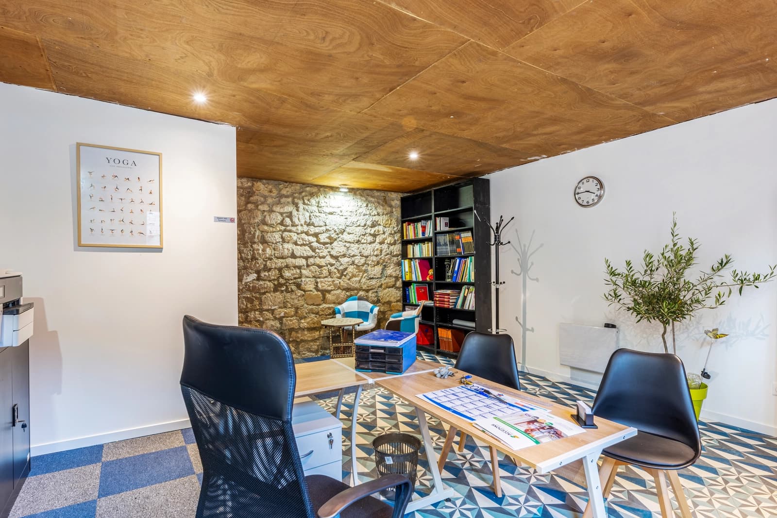 Living room in Workstation and projection room - 1
