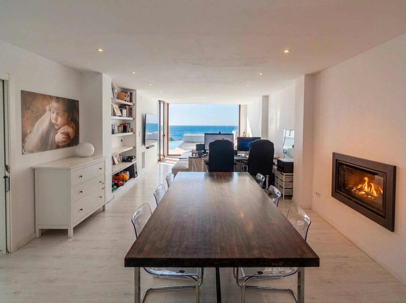 Space Spectacular chalet with panoramic sea views - 2