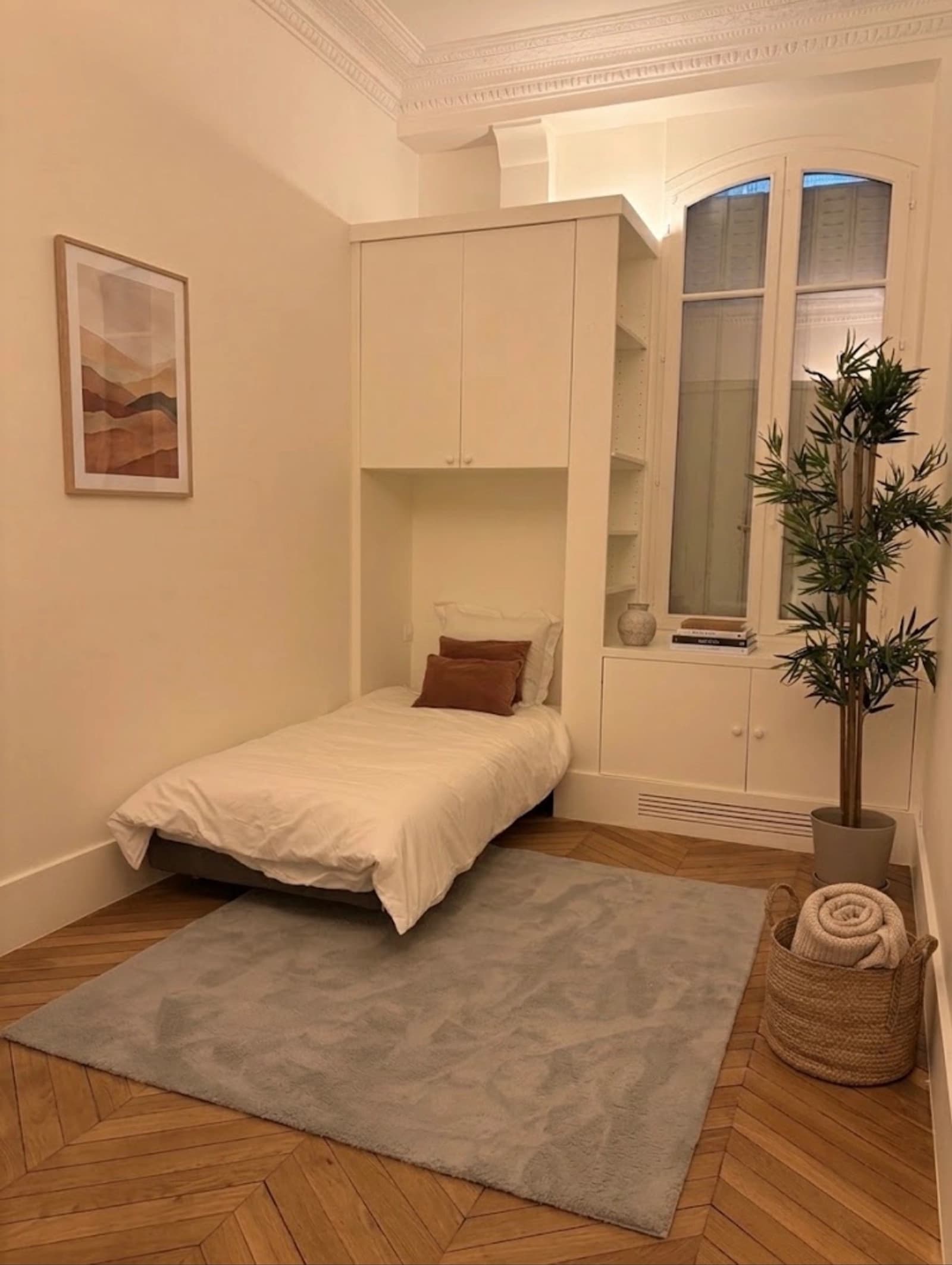 Space Haussmannian 165 m², 5 Bedrooms, Very Bright, 3.4 m Ceilings, Central Paris, Parquet, Mouldings, Chimneys - 5