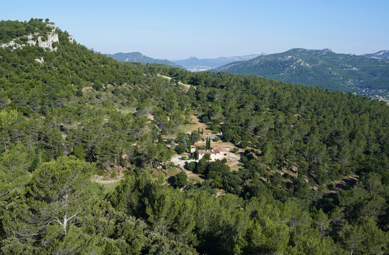 Space Gros Driou Estate - 4