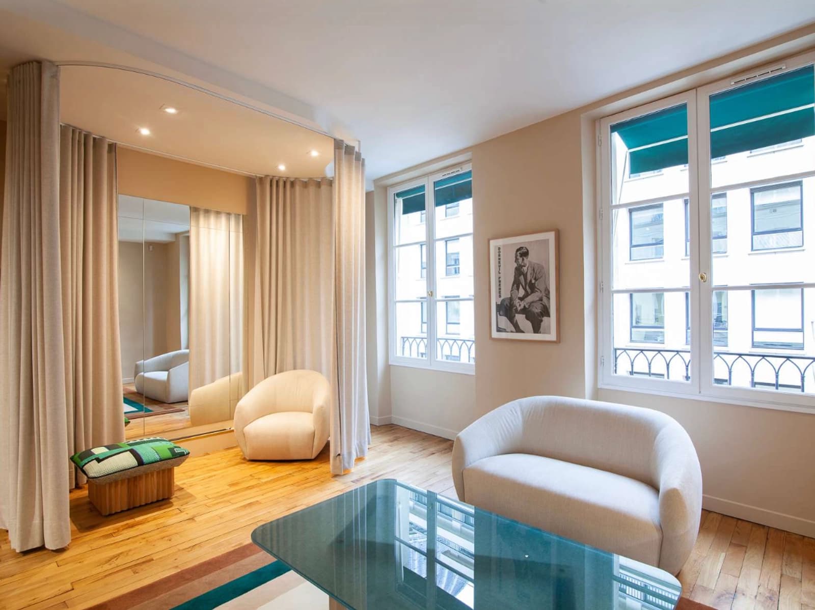 Space Showroom on Rue Saint-Honoré - 1